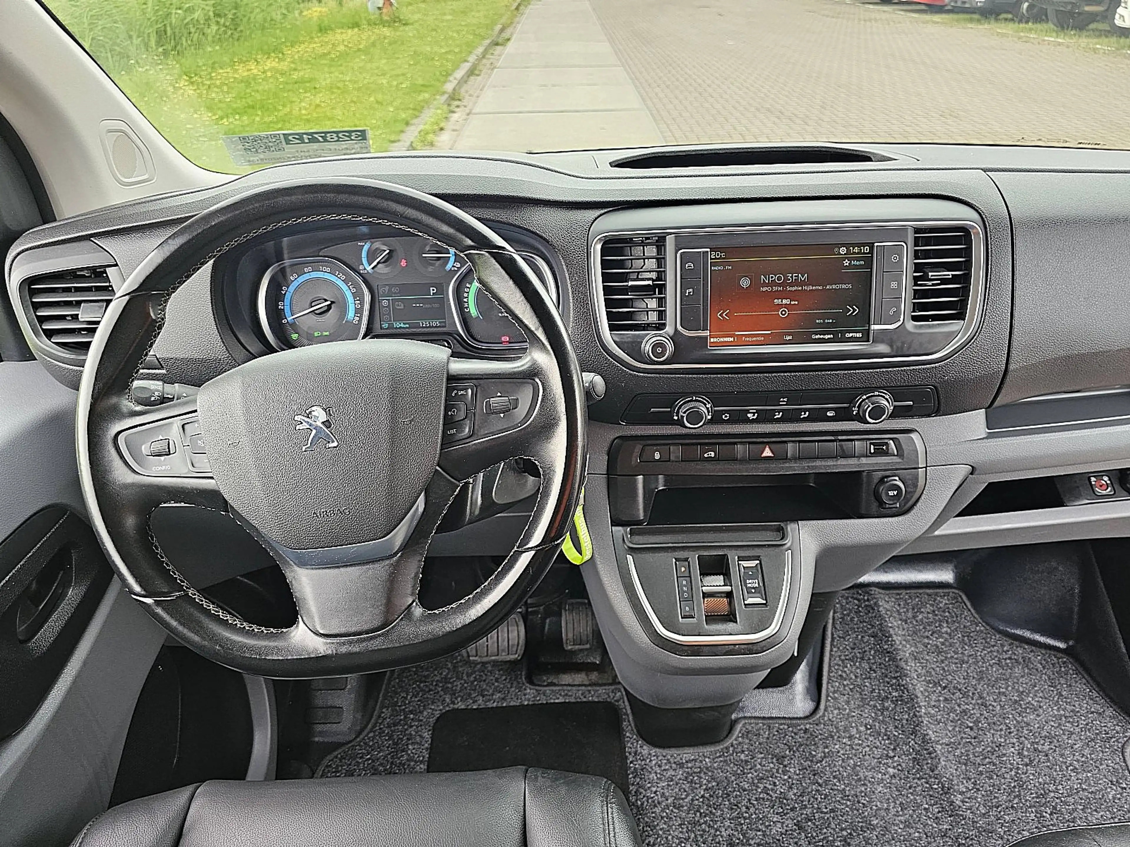 Peugeot e-Expert Standard Premium 75 kWh L2, 330Km WLTP, Snelladen, — photo 9