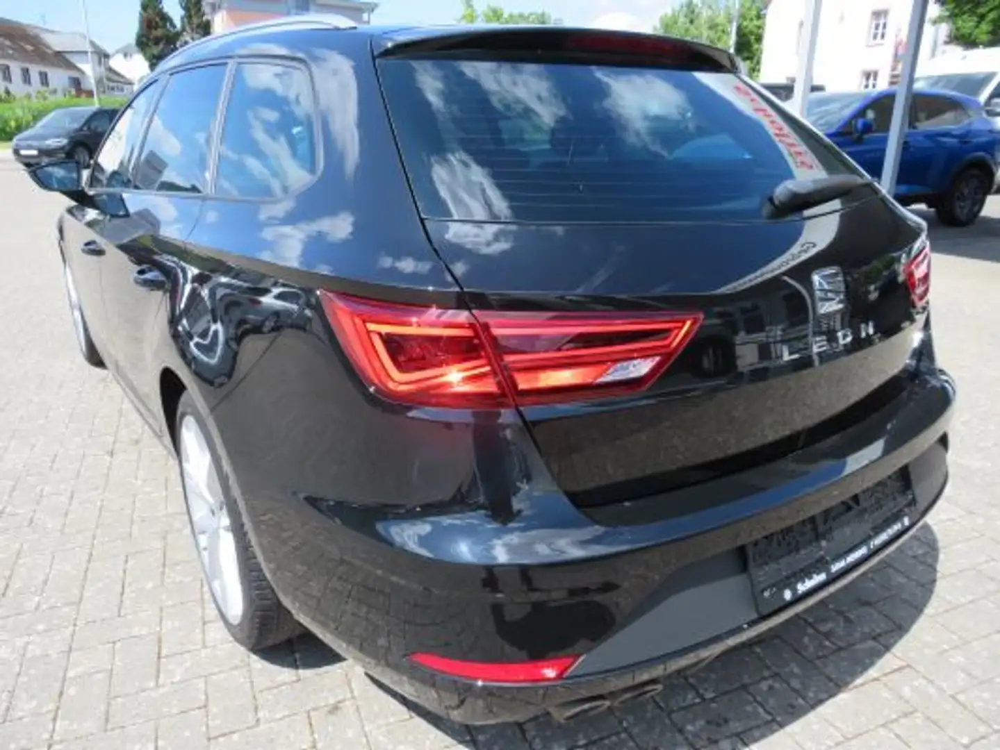 SEAT FR DSG,Navi,Panoramadach,Alu usw. Černá - 2
