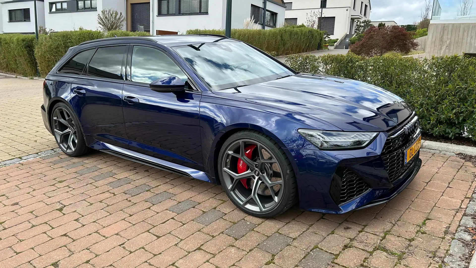 Audi RS6 RS6 Performance Avant 4.0 TFSI quattro tiptronic Bleu - 1