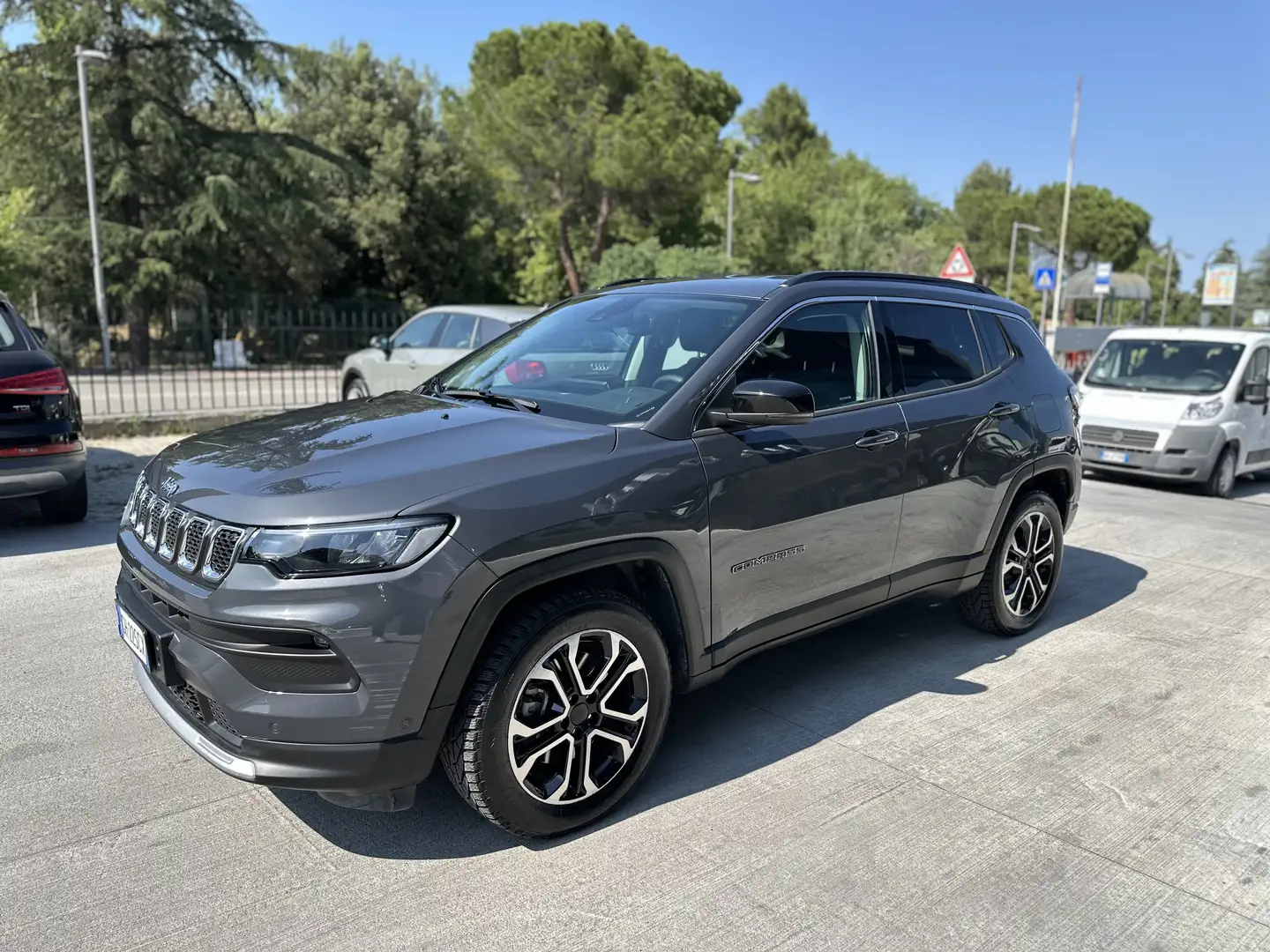 Jeep Compass 1.3 turbo t4 190 CV phev Limited 4xe auto Grigio - 2
