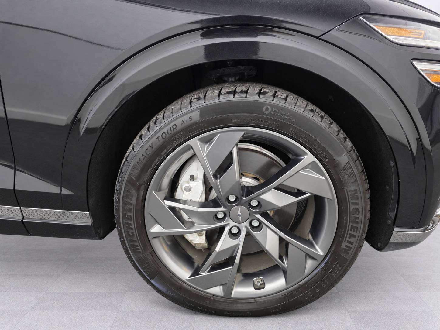 2023 Genesis GV70
