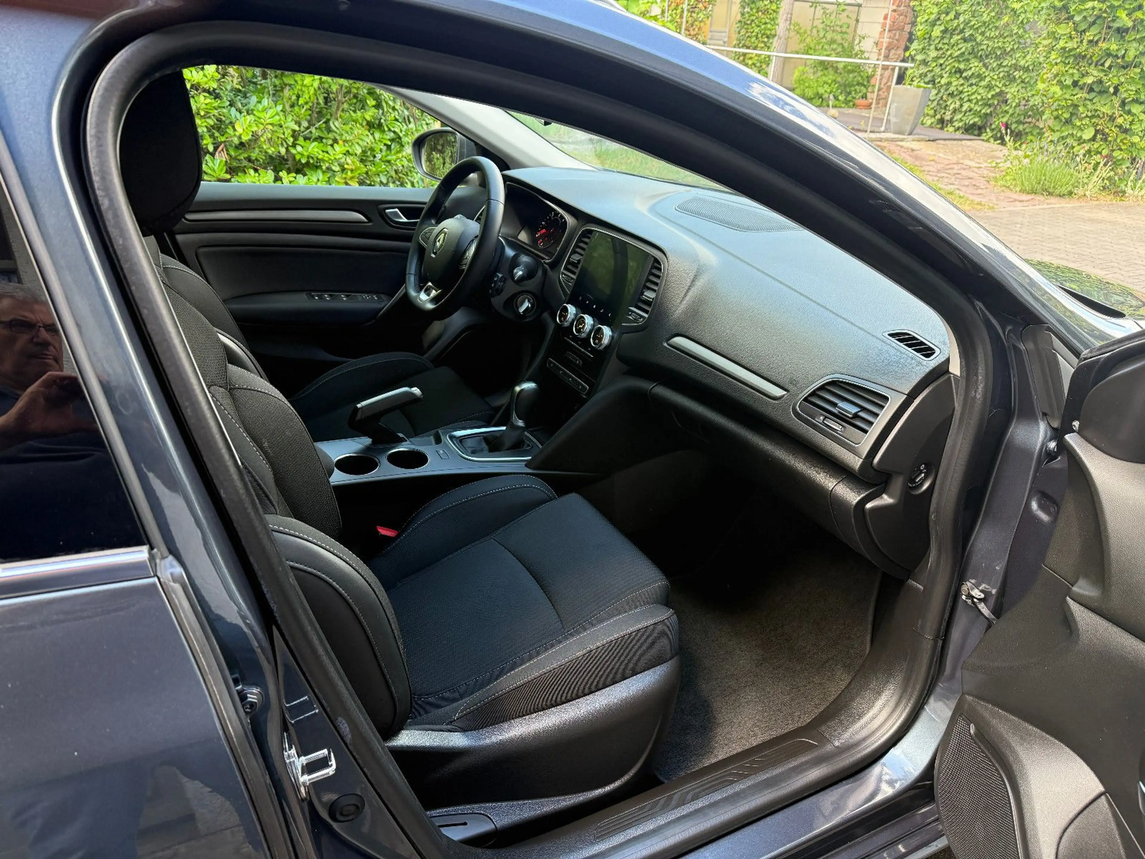 Renault Megane GT BLUE dCi 115 EDC Business NAVI*SPUR*SH — photo 14