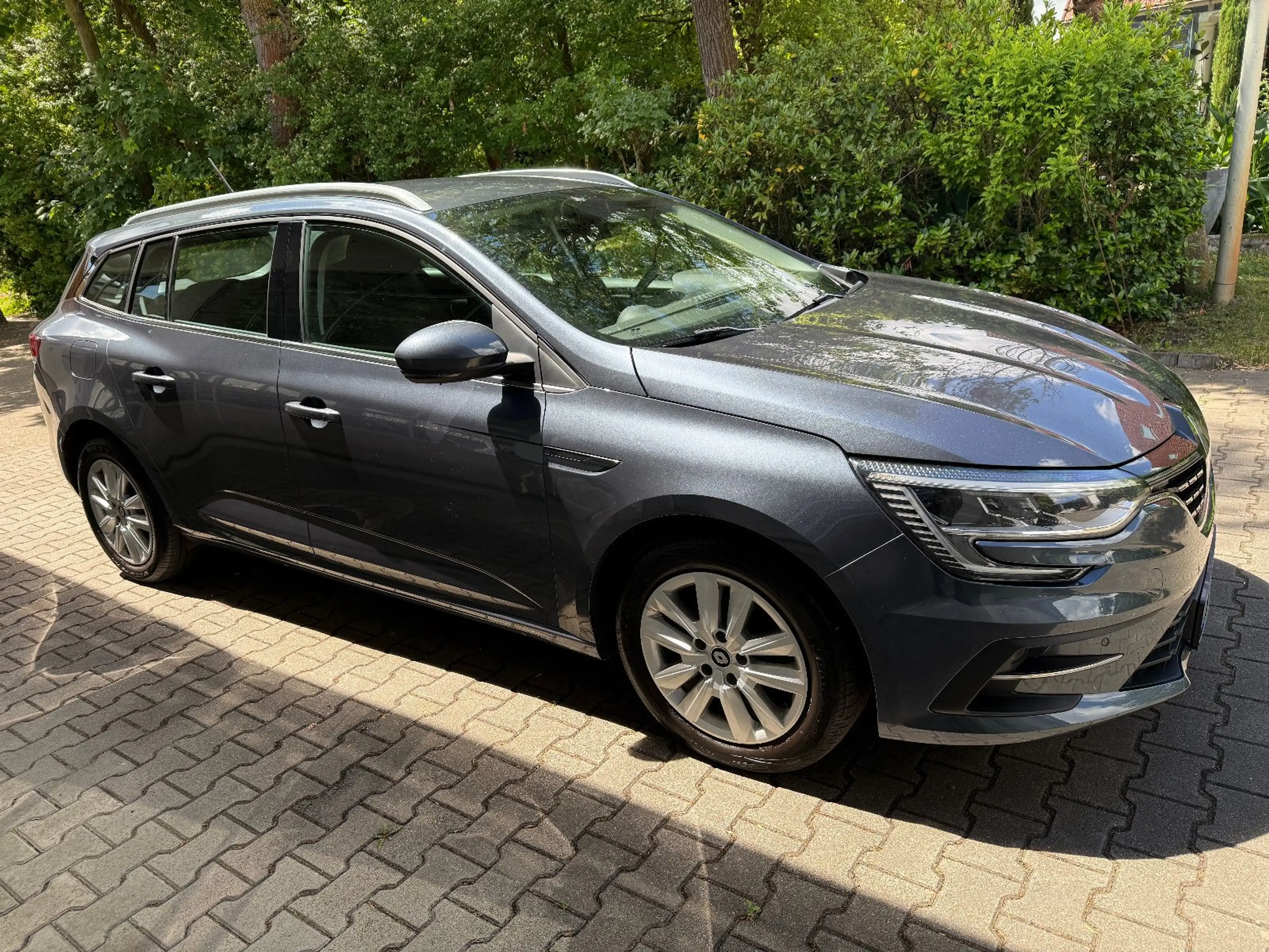 Renault Megane GT BLUE dCi 115 EDC Business NAVI*SPUR*SH — photo 9