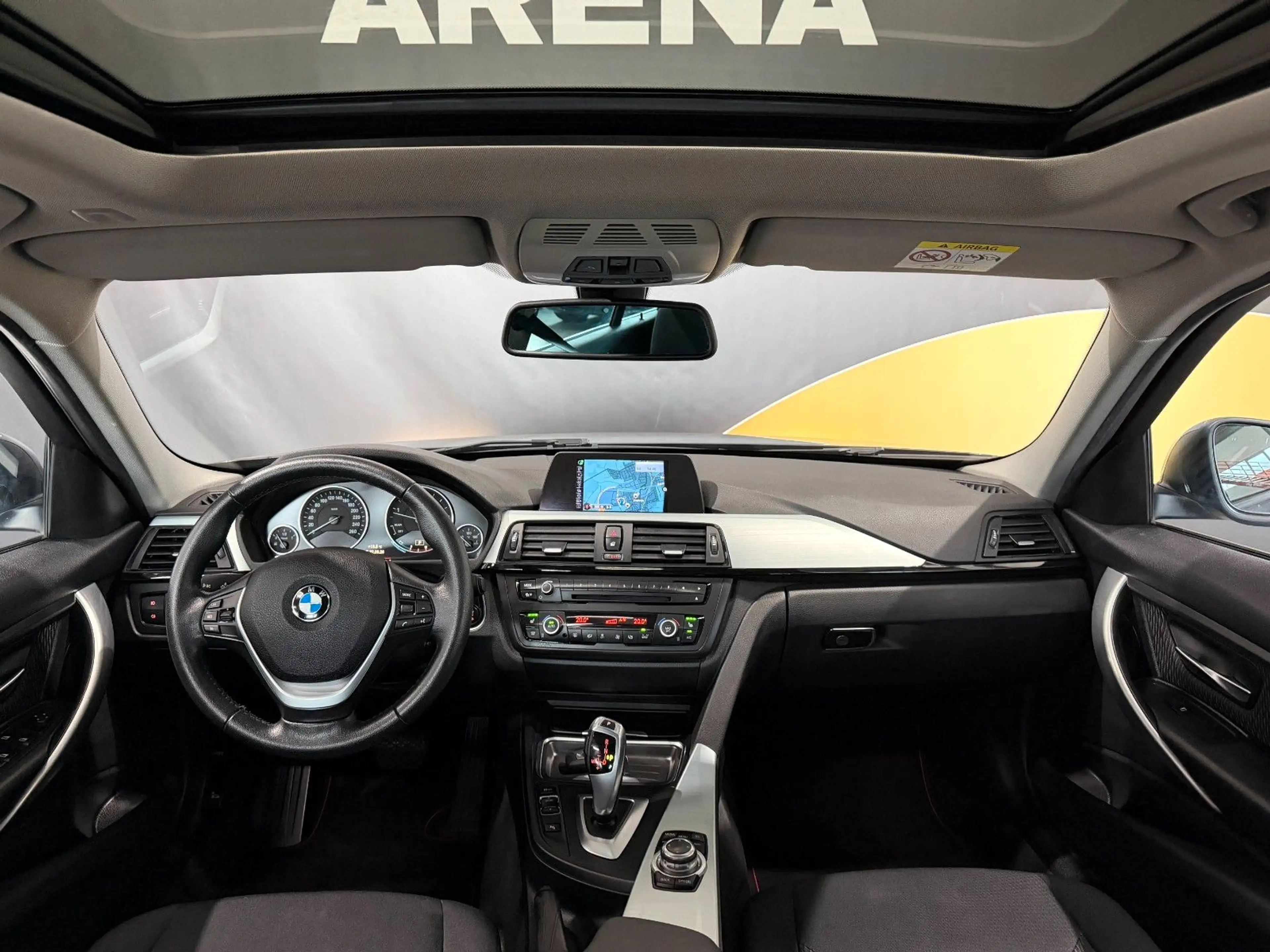 BMW 318 d Touring 2.0 Aut.*Pano*Start/Stopp/Navi/PDC — photo 9