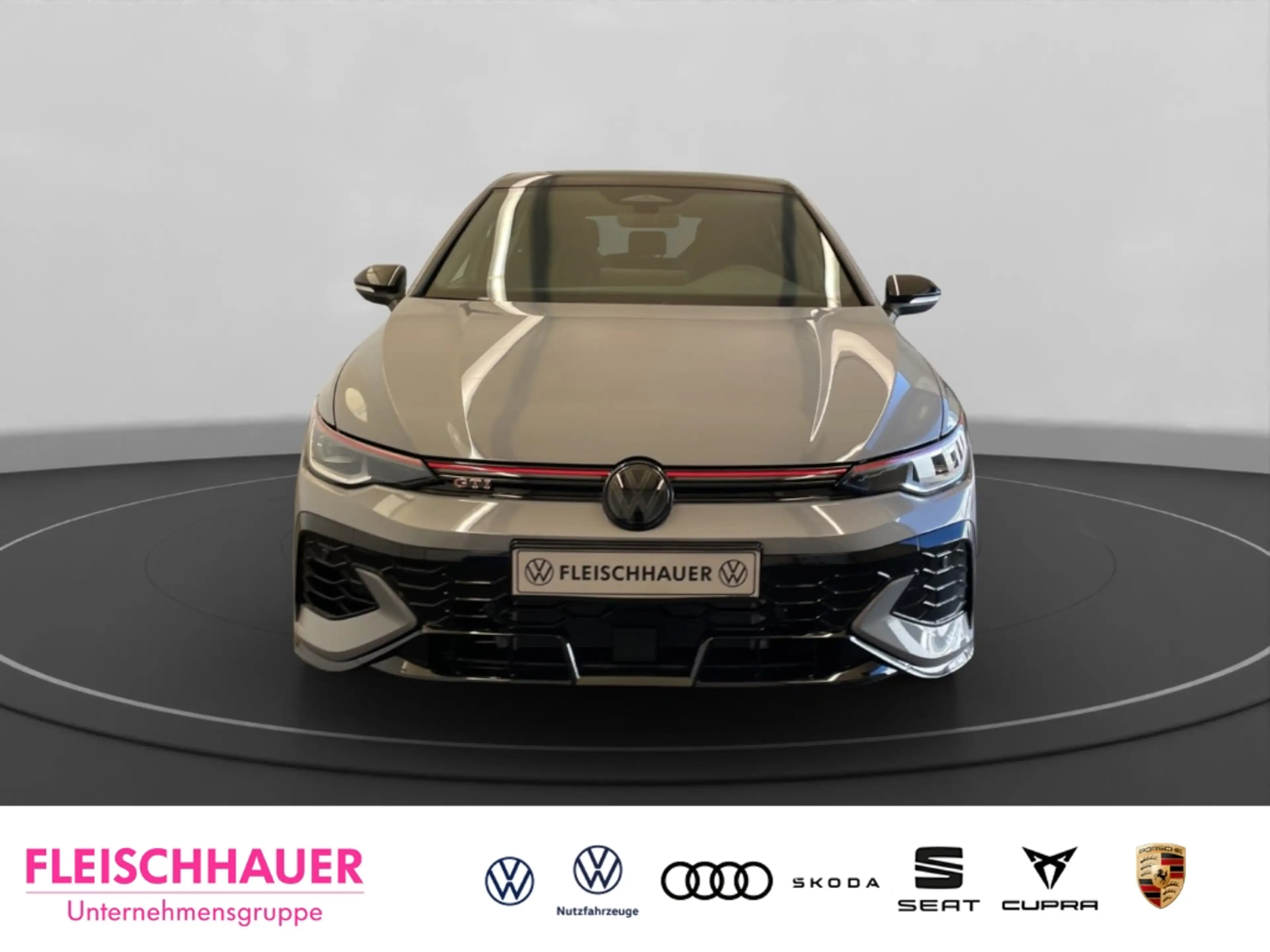 Volkswagen Golf VIII 2.0 TSI Edition Navi Apple CarPlay LED Rückfa — photo 2
