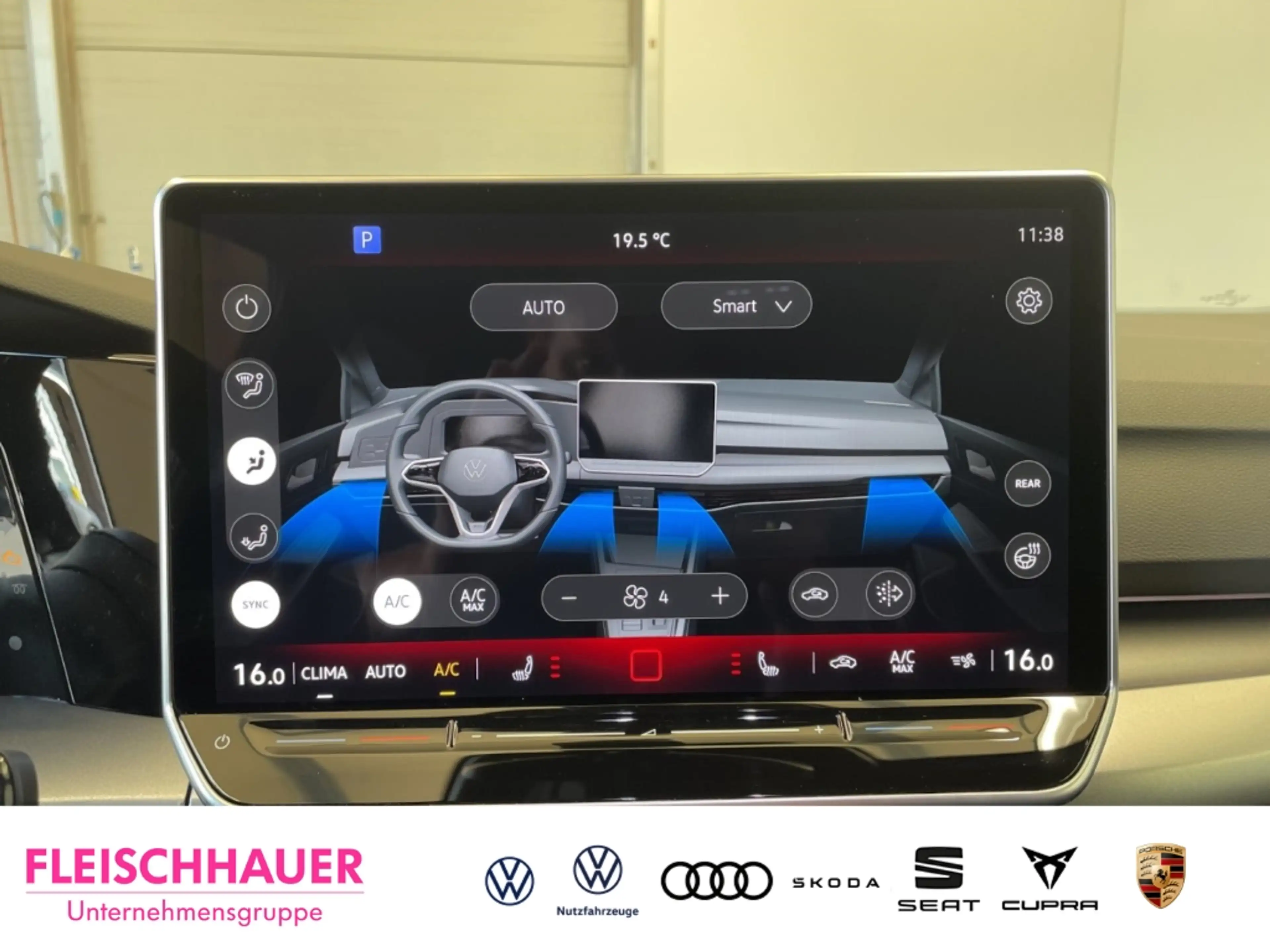 Volkswagen Golf VIII 2.0 TSI Edition Navi Apple CarPlay LED Rückfa — photo 13
