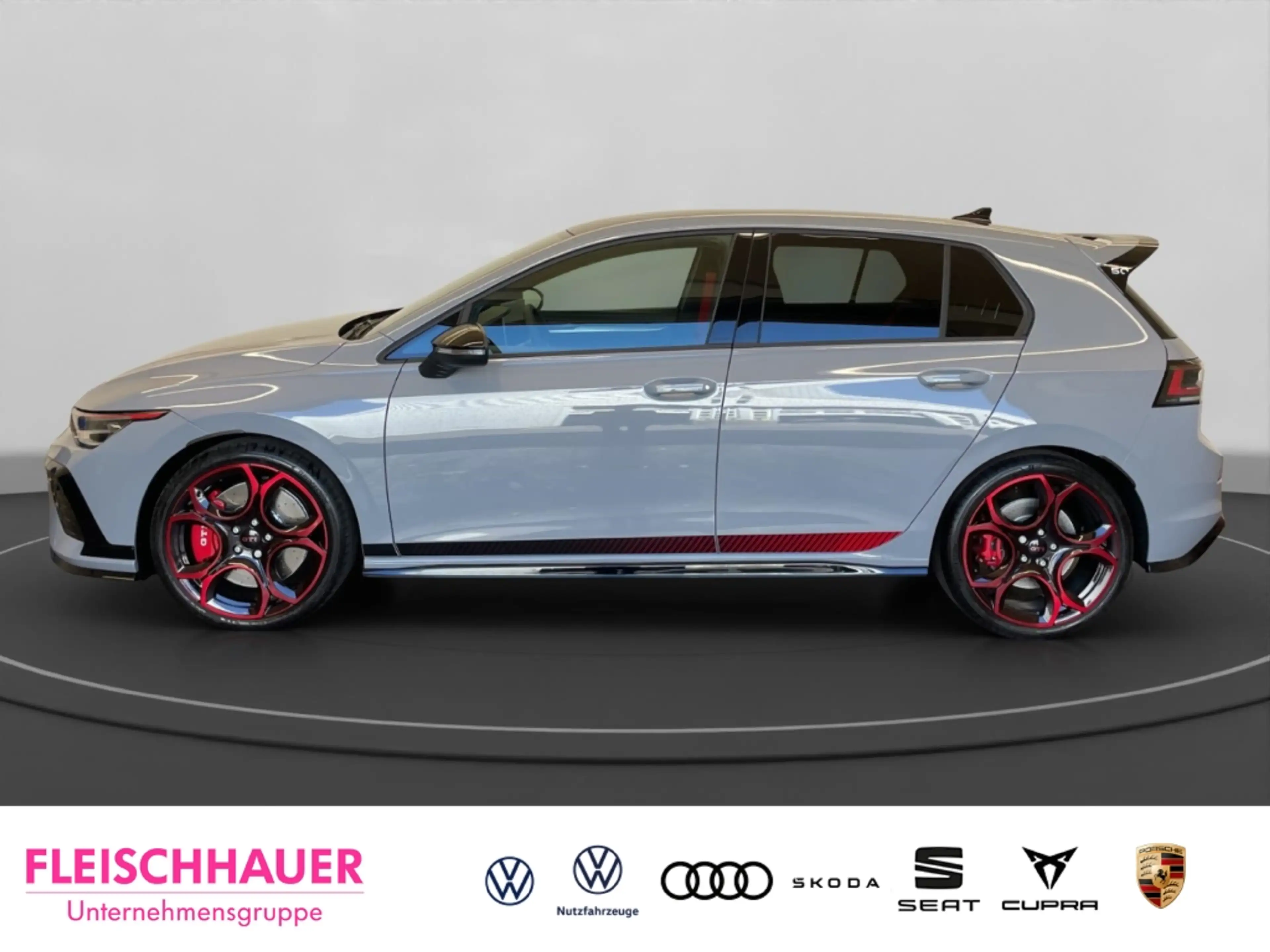 Volkswagen Golf VIII 2.0 TSI Edition Navi Apple CarPlay LED Rückfa — photo 3