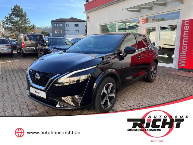 Nissan Qashqai 1.3 DIG-T N-Connecta Navi Beh. Front 360°
