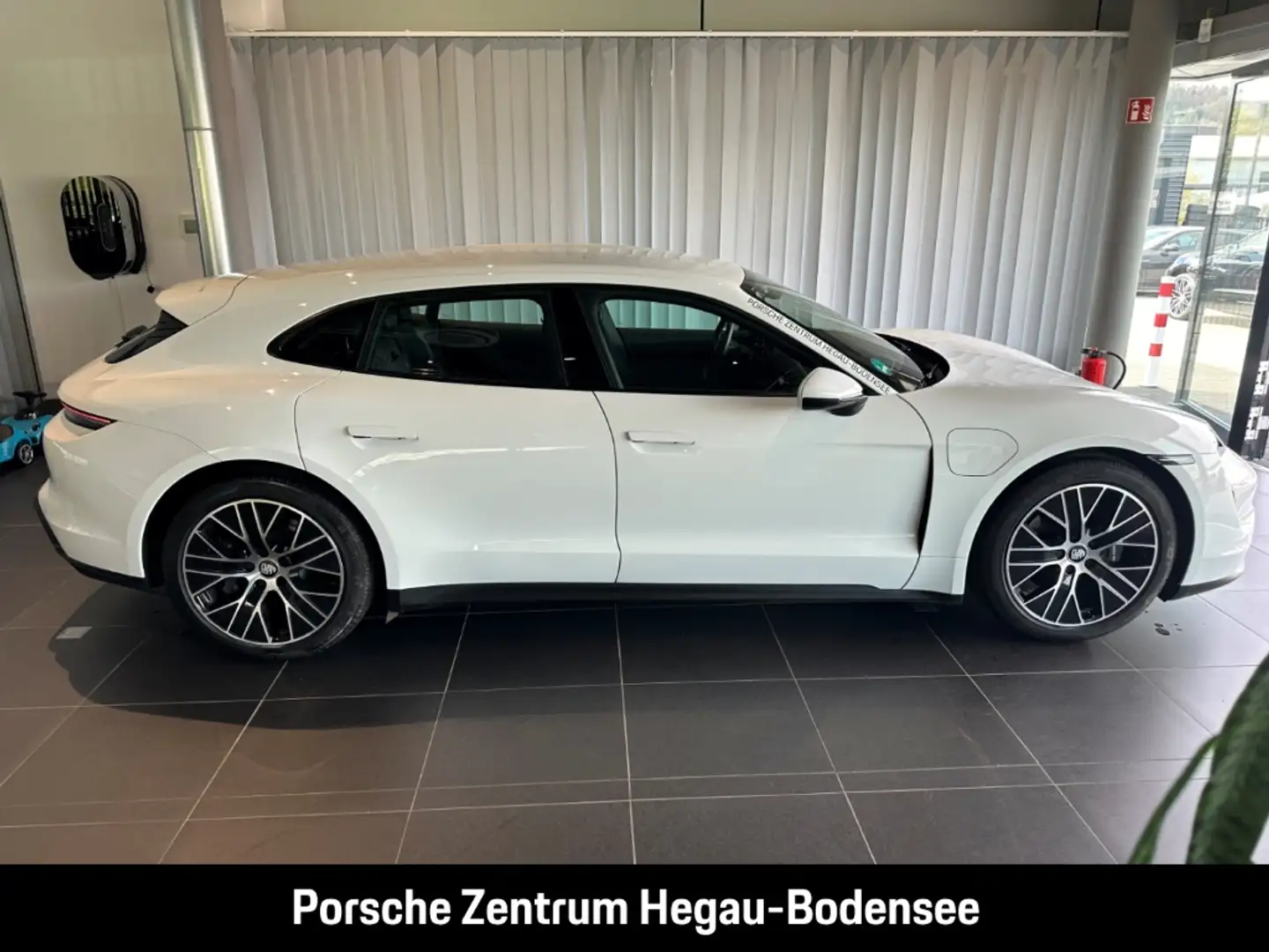 Porsche Taycan Sport Turismo/Perf.-Batterie Plus/Bose/ACC Weiß - 2