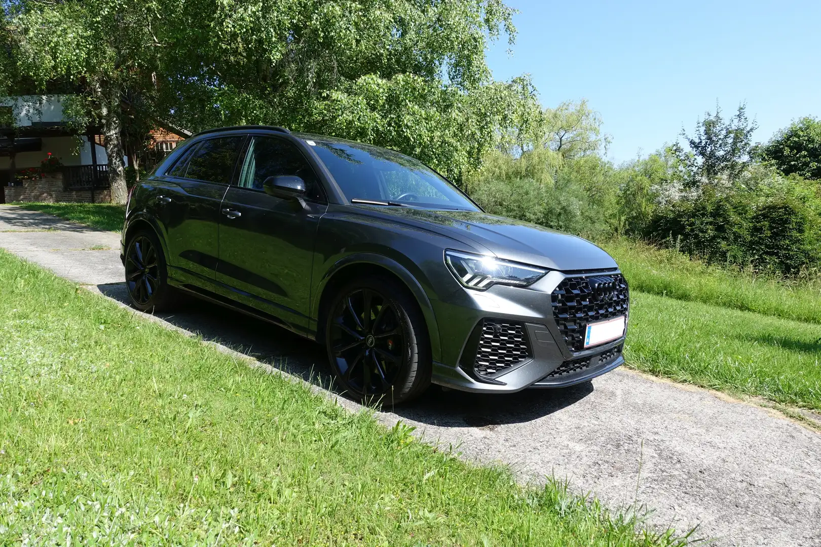 Audi RS Q3 RSQ3 2,5 TFSI quattro S-tronic S-line Grau - 2