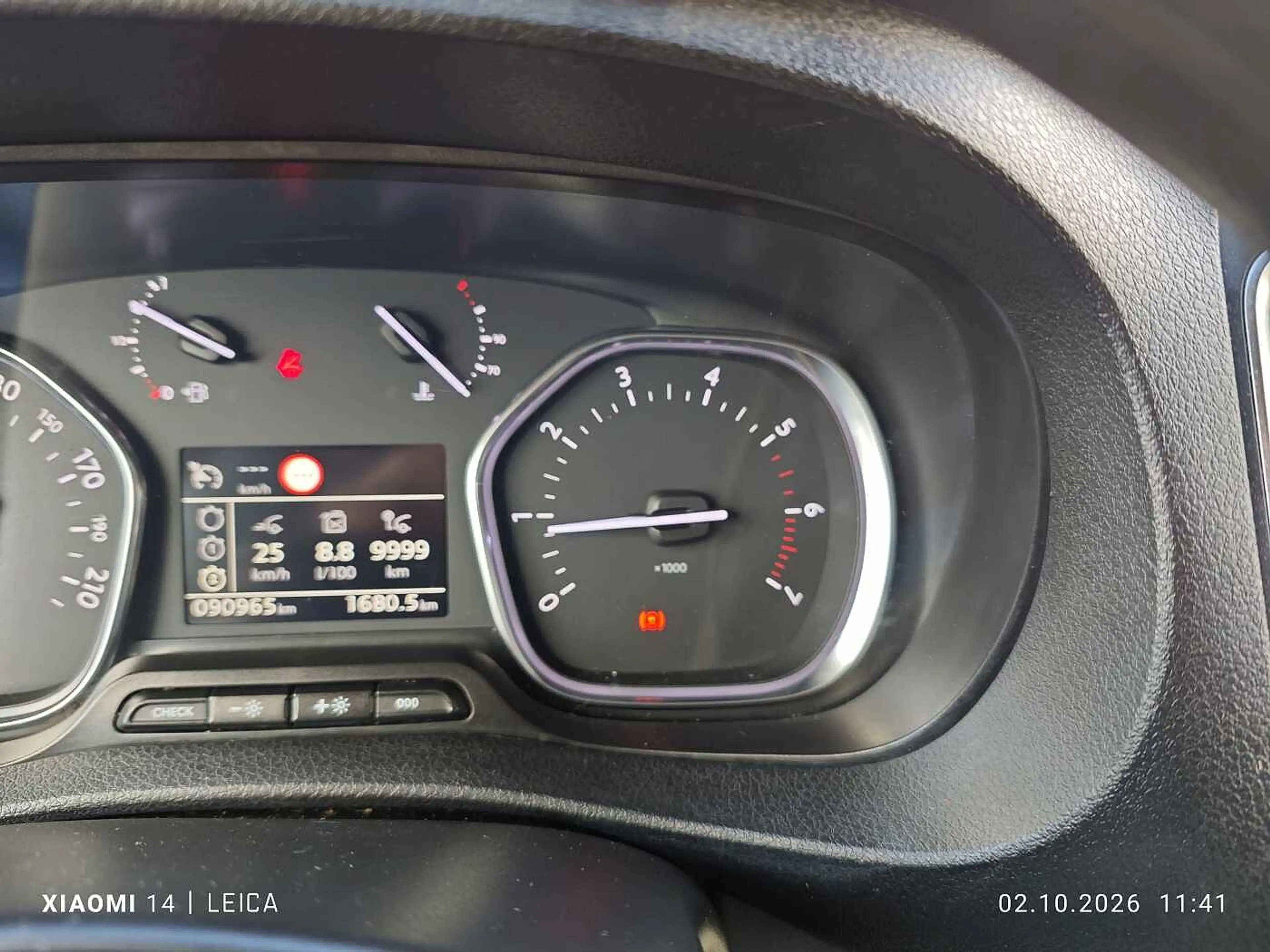 Peugeot Expert 2.0 HDI — photo 14