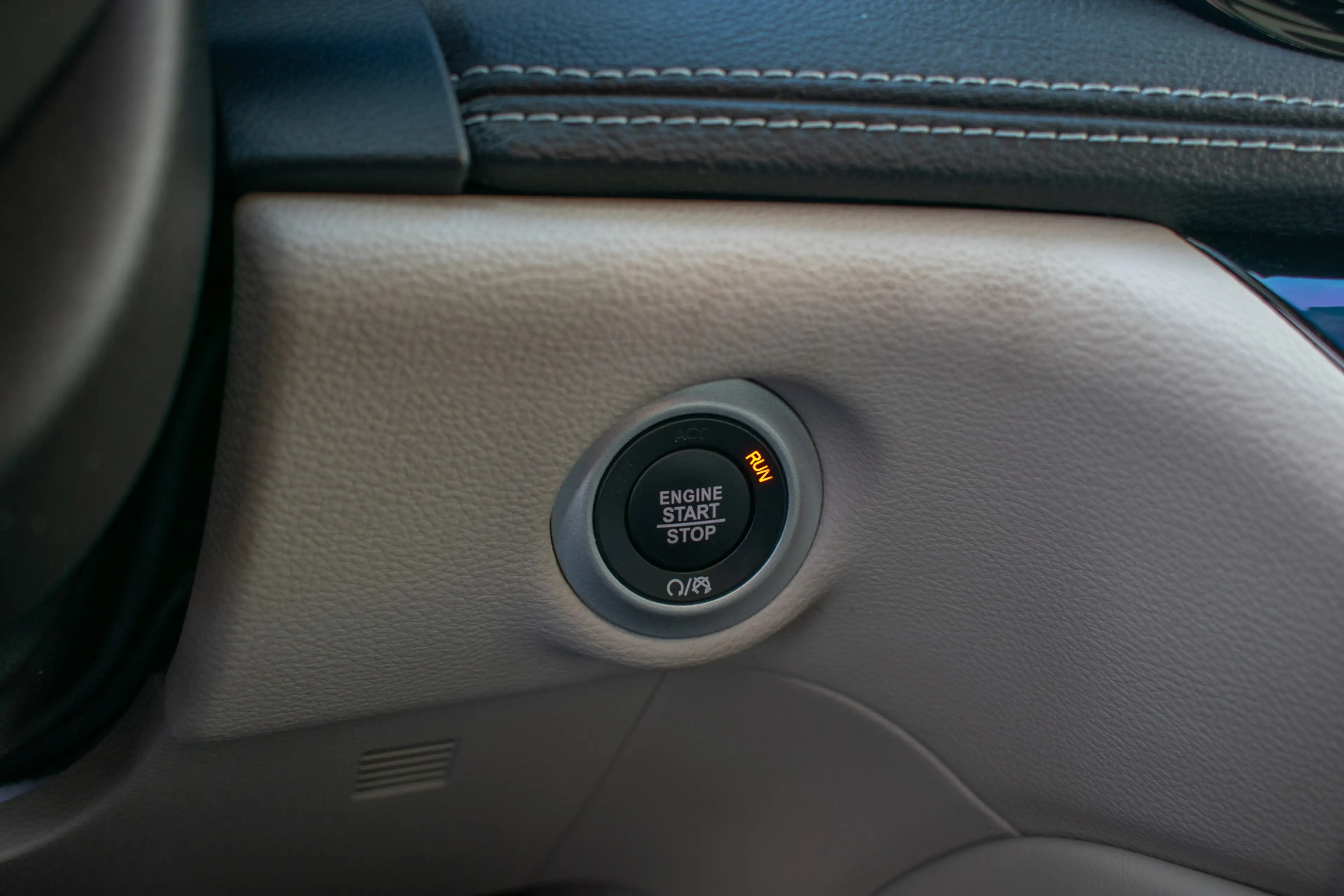 Chrysler Pacifica Plug-in-Hybrid 3.6 V6 Limited Pano ACC Entertainme — photo 20