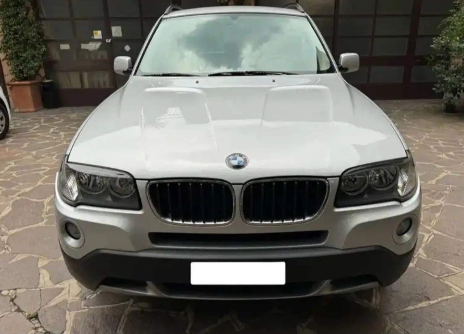 BMW X3 2.0d Eletta FL - 1