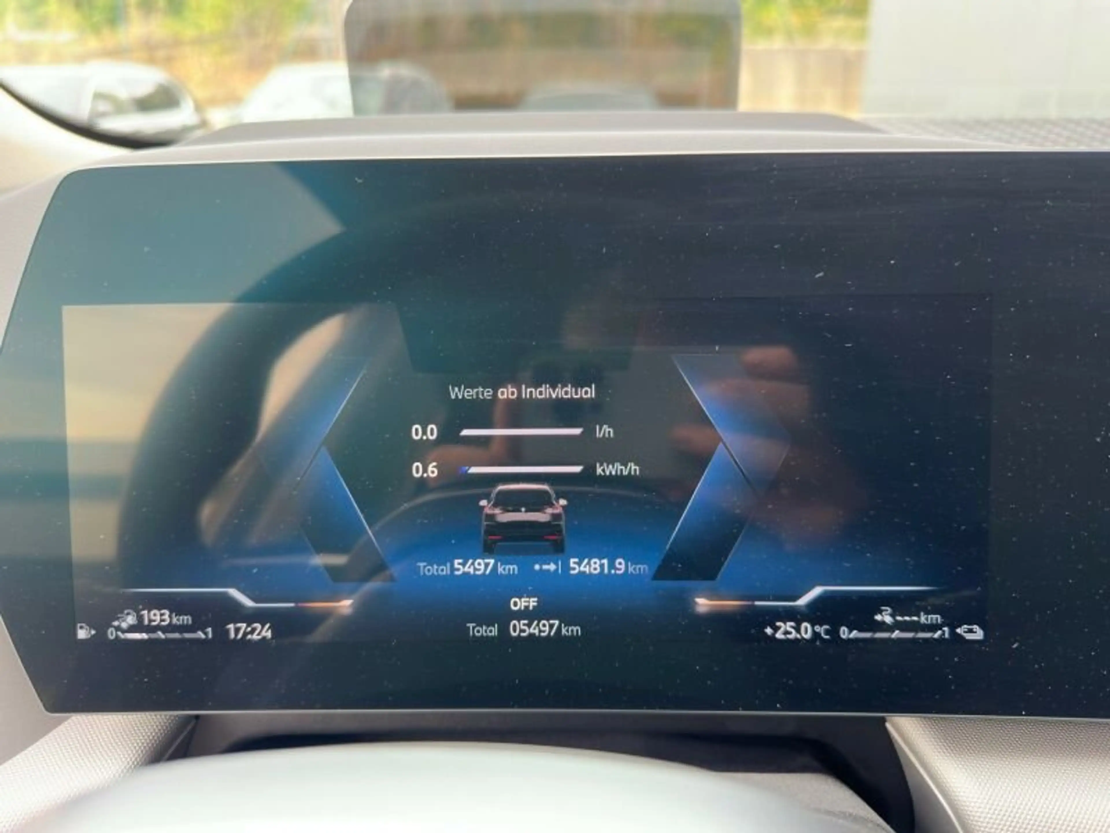 BMW 230 e xDrive Active Tourer — photo 6