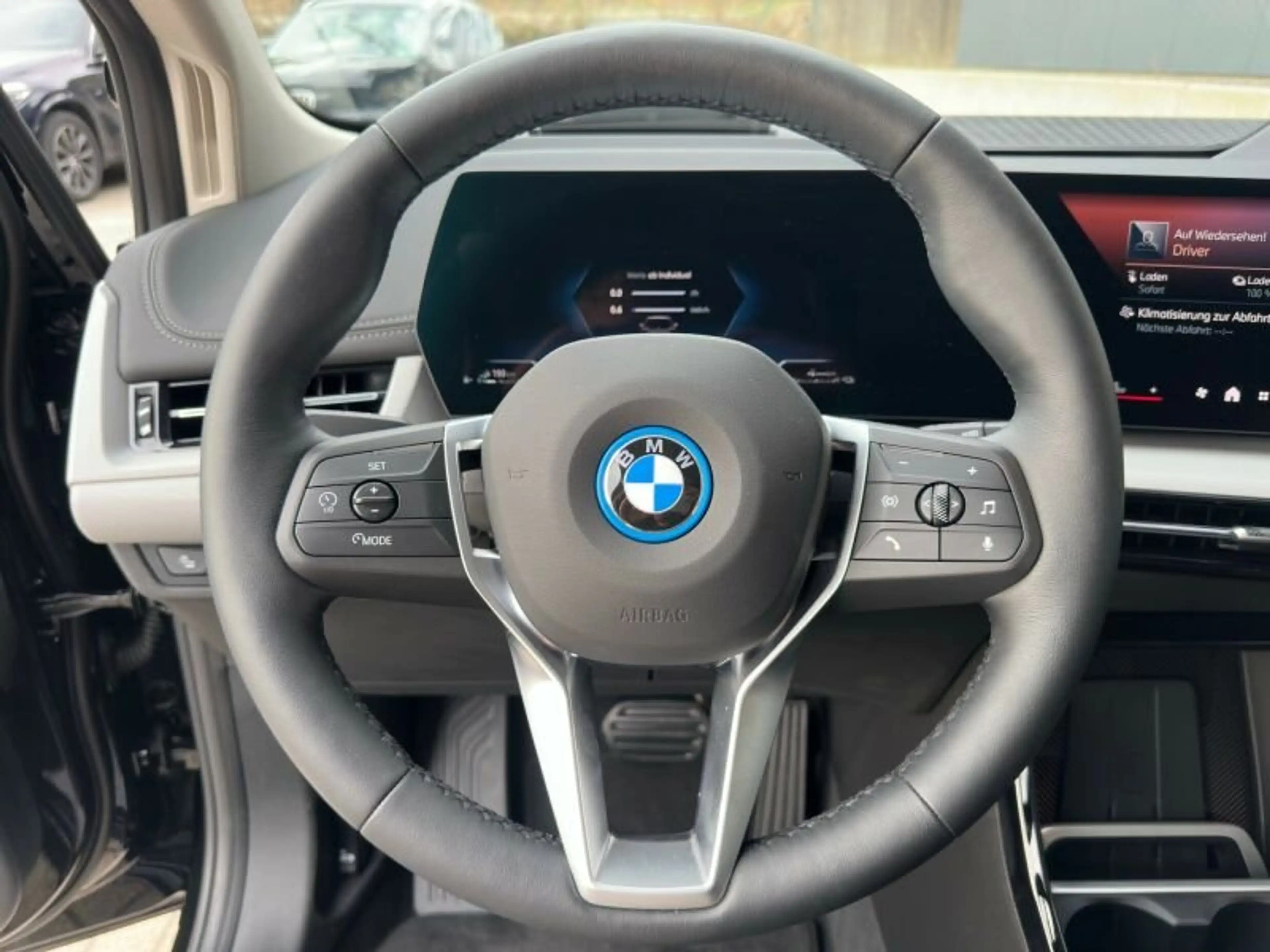 BMW 230 e xDrive Active Tourer — photo 5