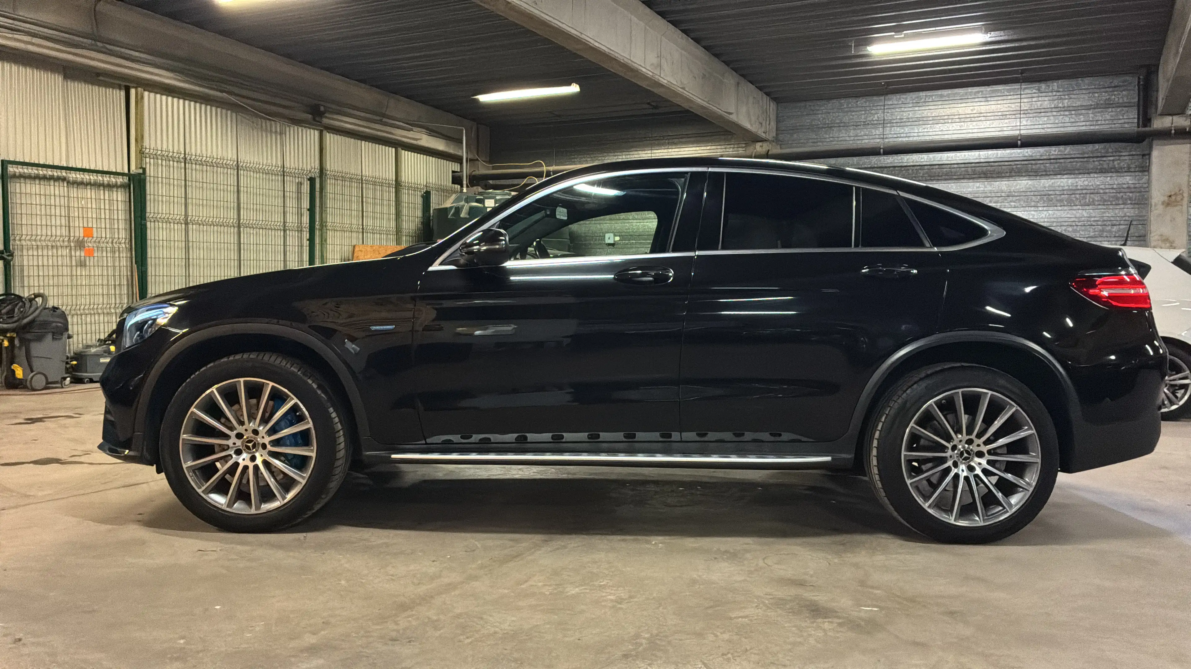 Mercedes-Benz GLC 350 ✅ GLC 350 e 4Matic 7G-TRONIC AMG Line — photo 2