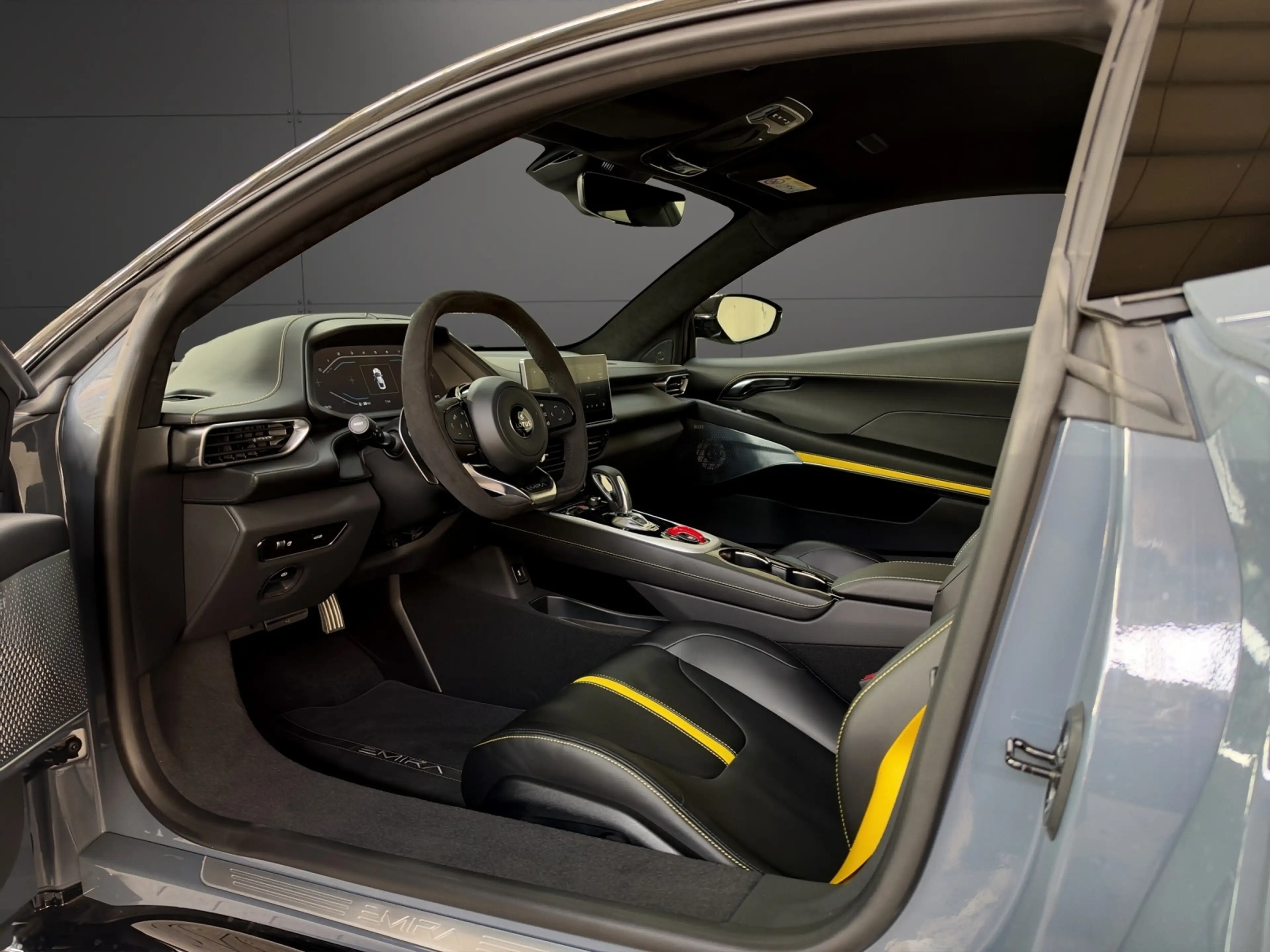 Lotus Emira Turbo SE *Lotus Leipzig* — photo 7