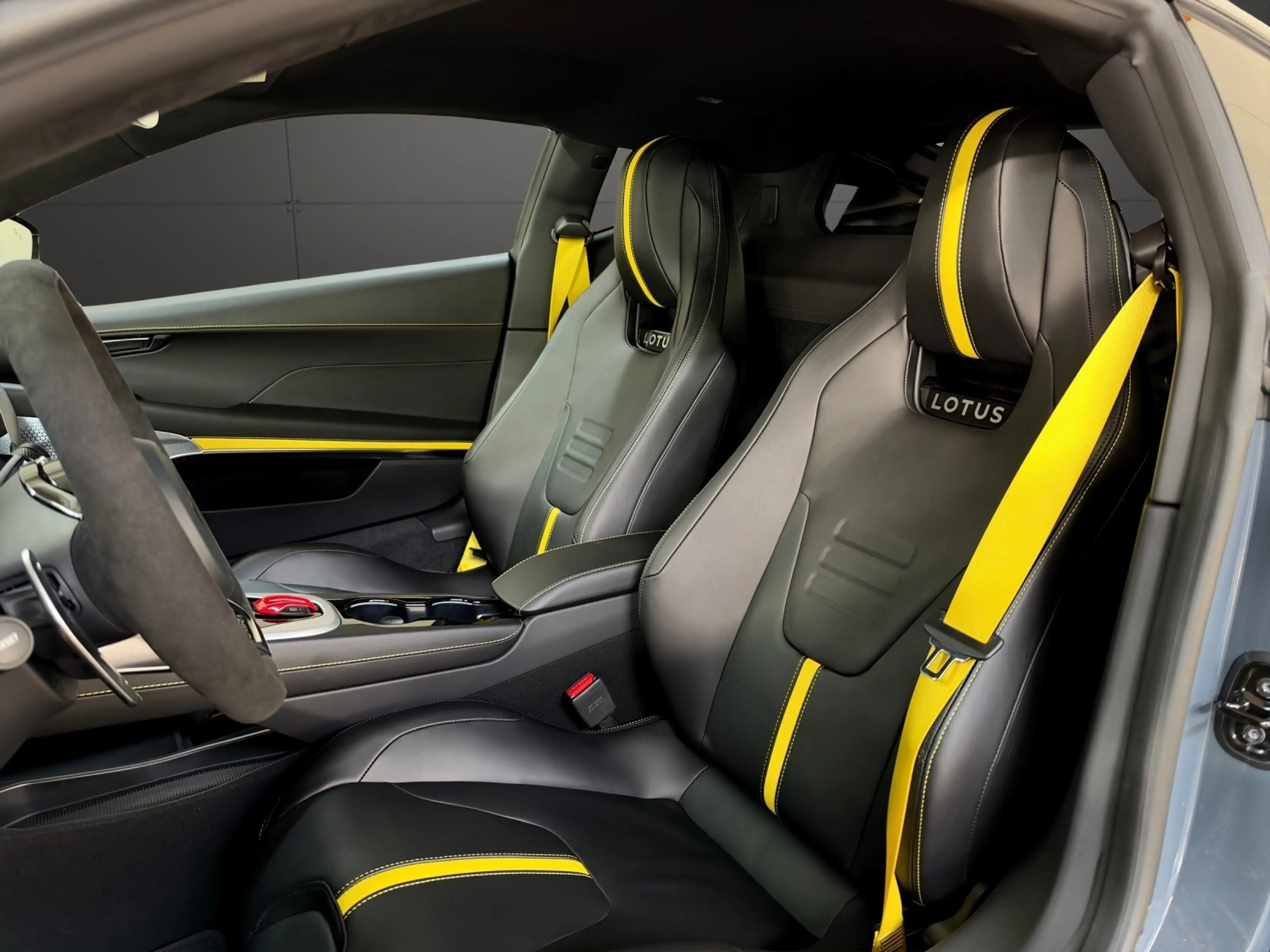 Lotus Emira Turbo SE *Lotus Leipzig* — photo 12