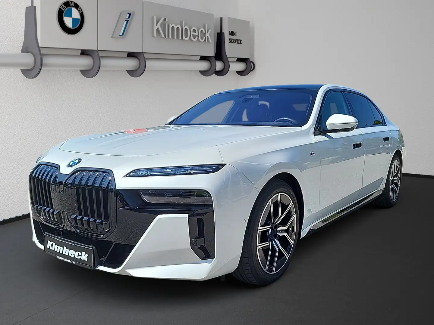 BMW 740 d xDrive Lim M SPORT ExecutiveLoungeP Massage Weiß - 1