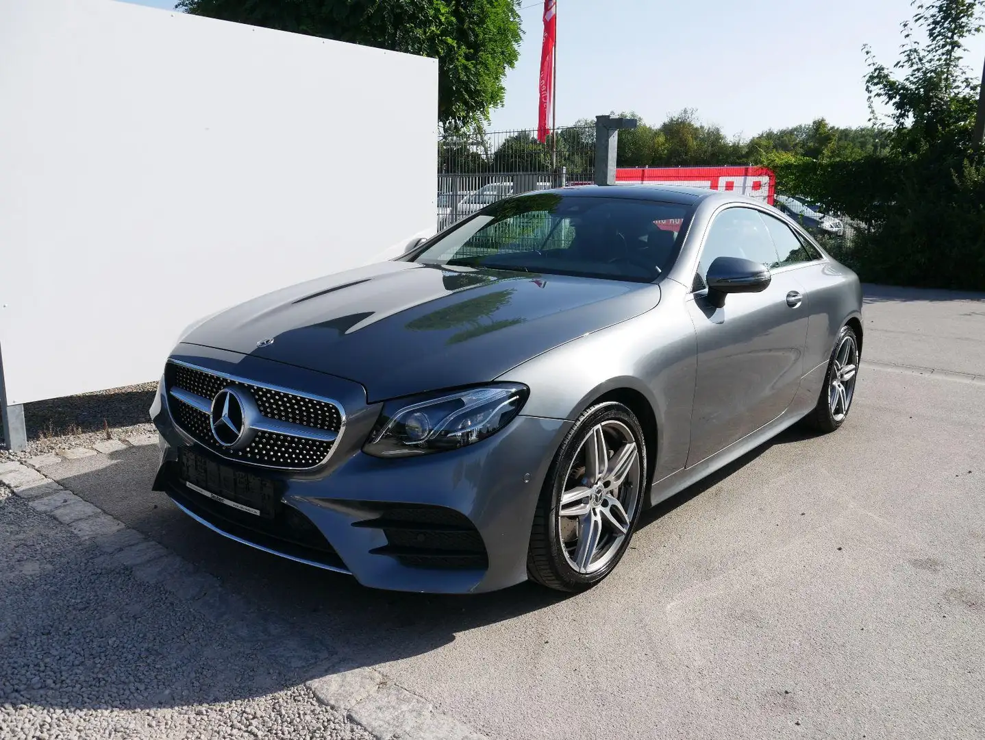 Mercedes-Benz E 300 Coupe-AMG-LINE*NAVI*PDC*KAMERA*LED*SHZ*KLIMA*TEMPO Grau - 2