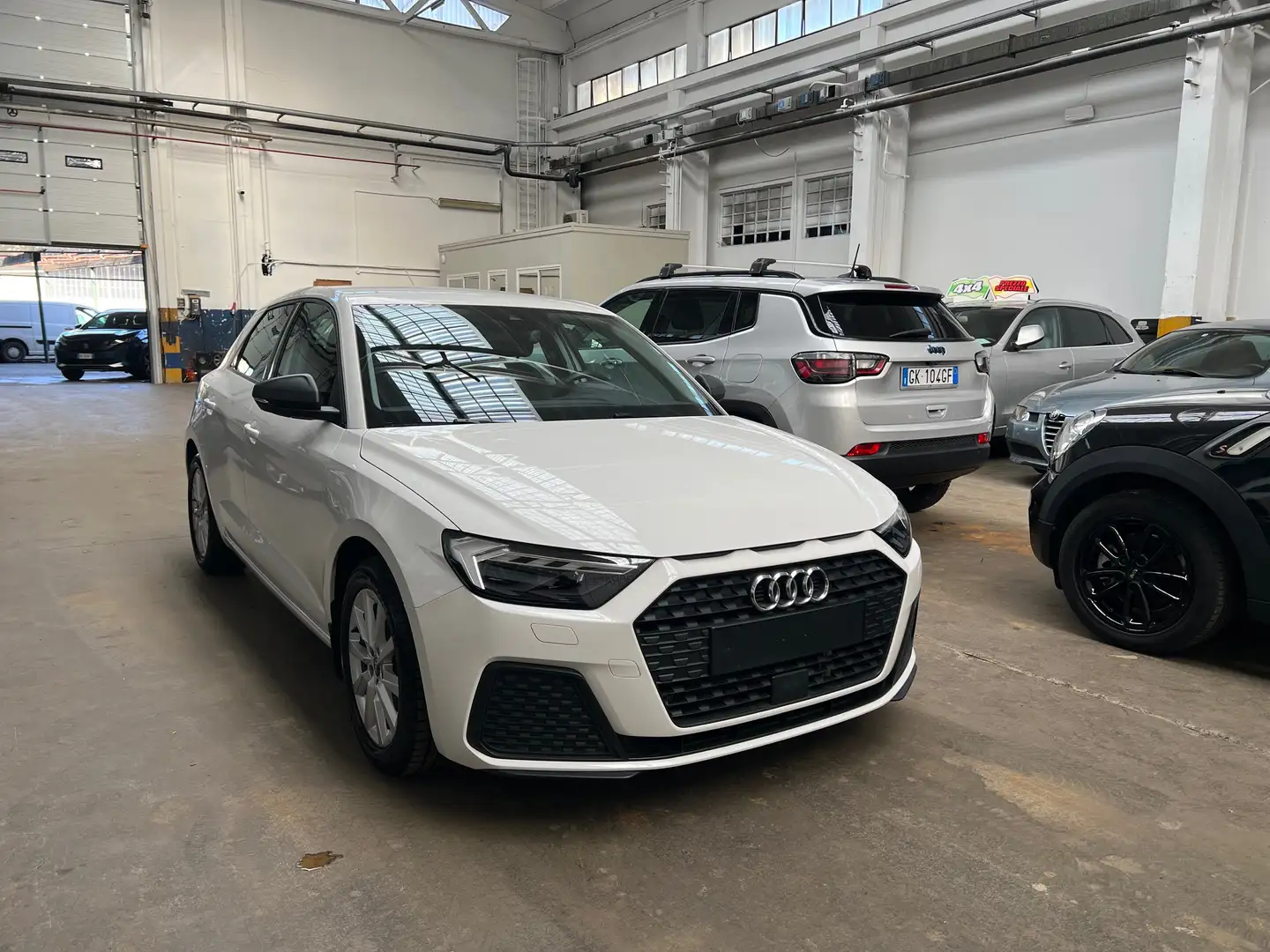 Audi A1 1.0 BENZINA 110CV SPORTBACK S-TRONIC-PREZZO REALE Weiß - 2