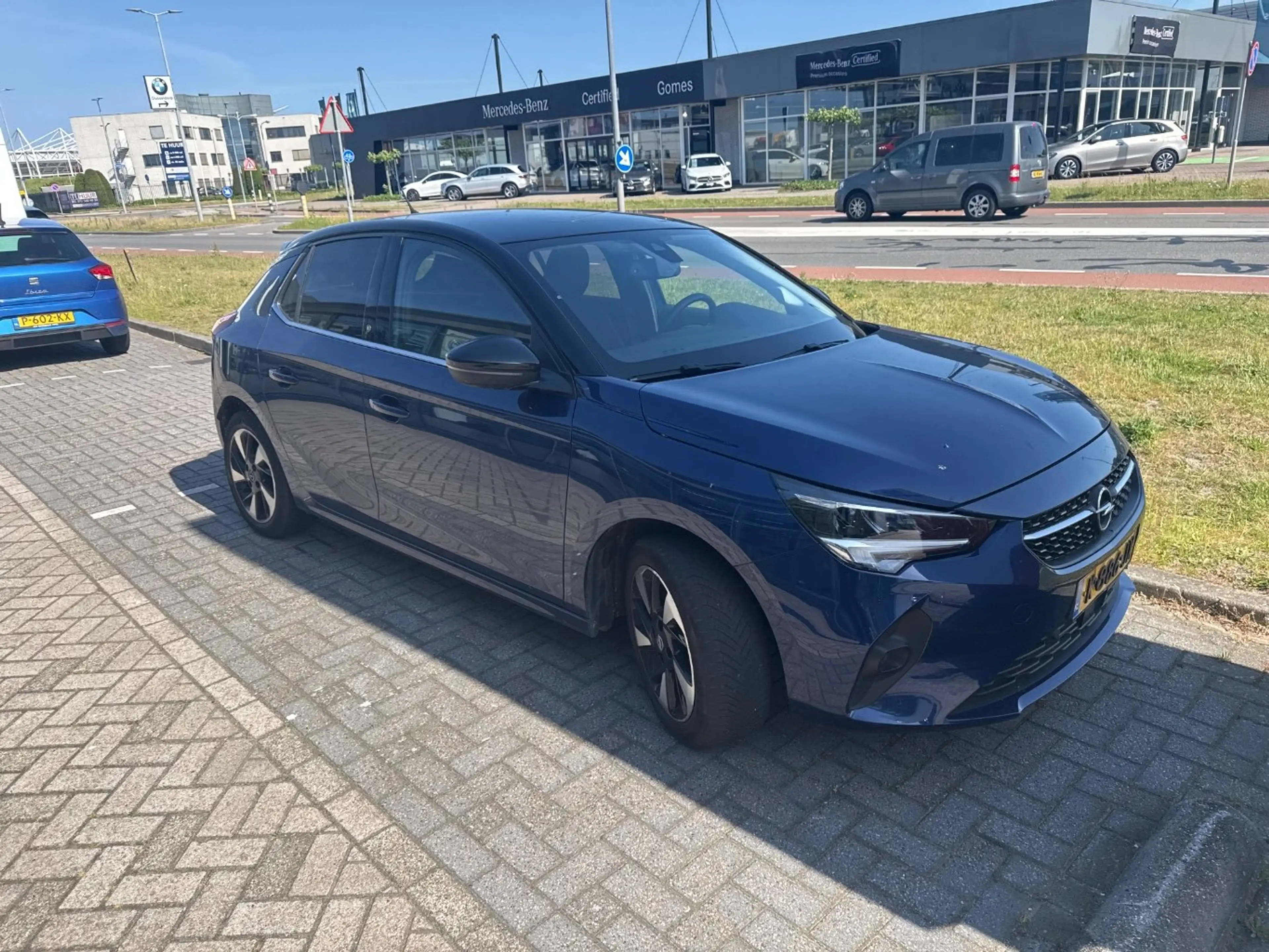 Opel Corsa-e Elegance 50 kWh l Camera l Cr Control l LED l Park — photo 3