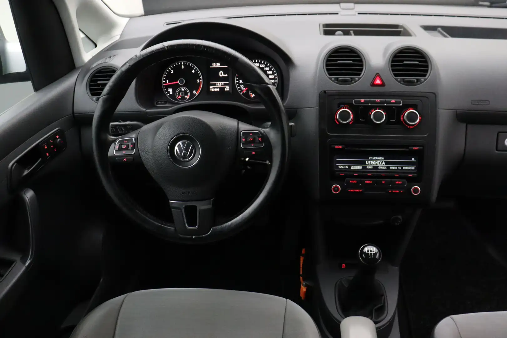 Volkswagen Caddy 1.6 TDI 102pk Maxi | Trekhaak | Parkeersensoren | Grigio - 2