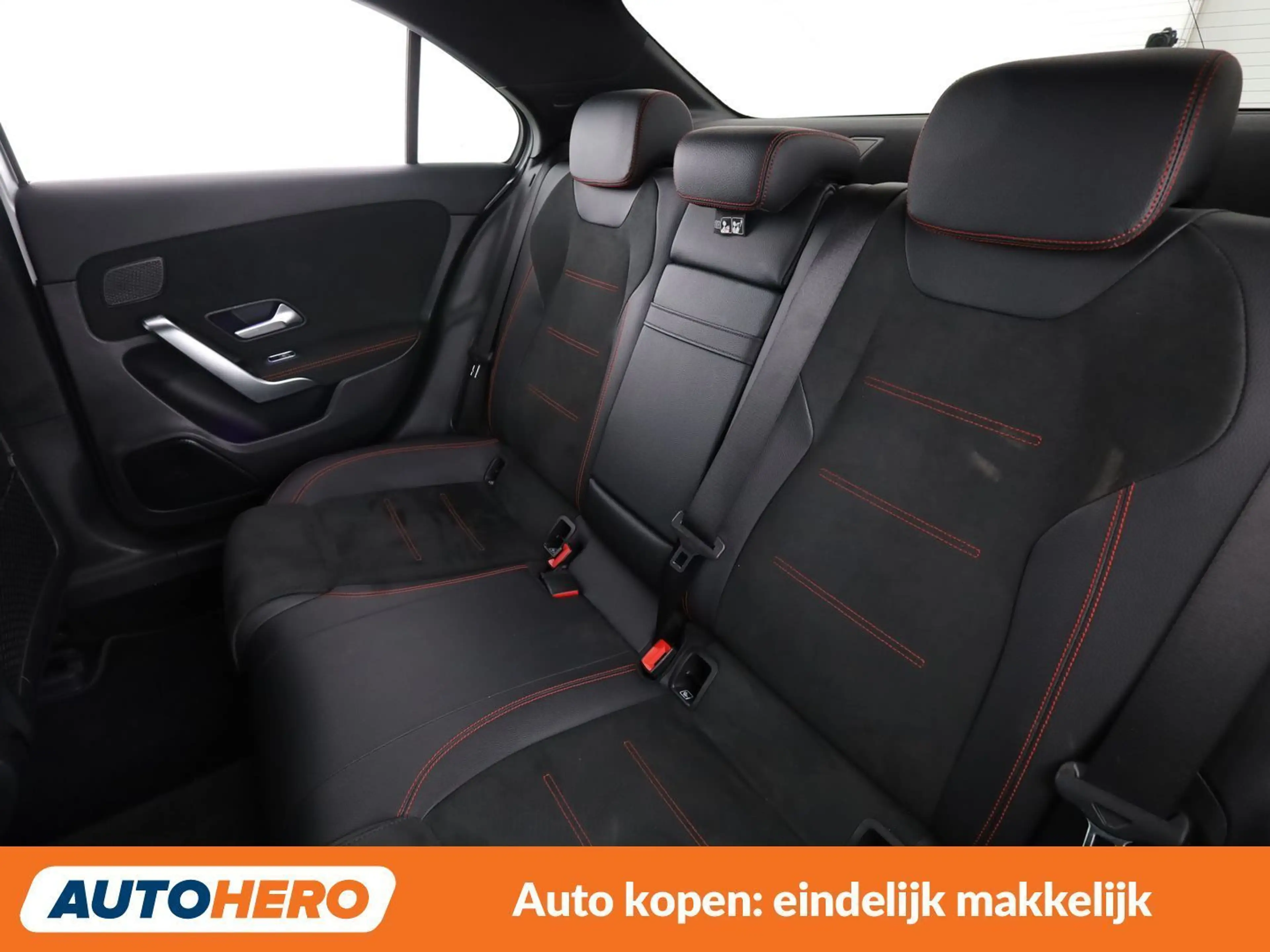 Mercedes-Benz A 220 A 220 AMG Line — photo 14