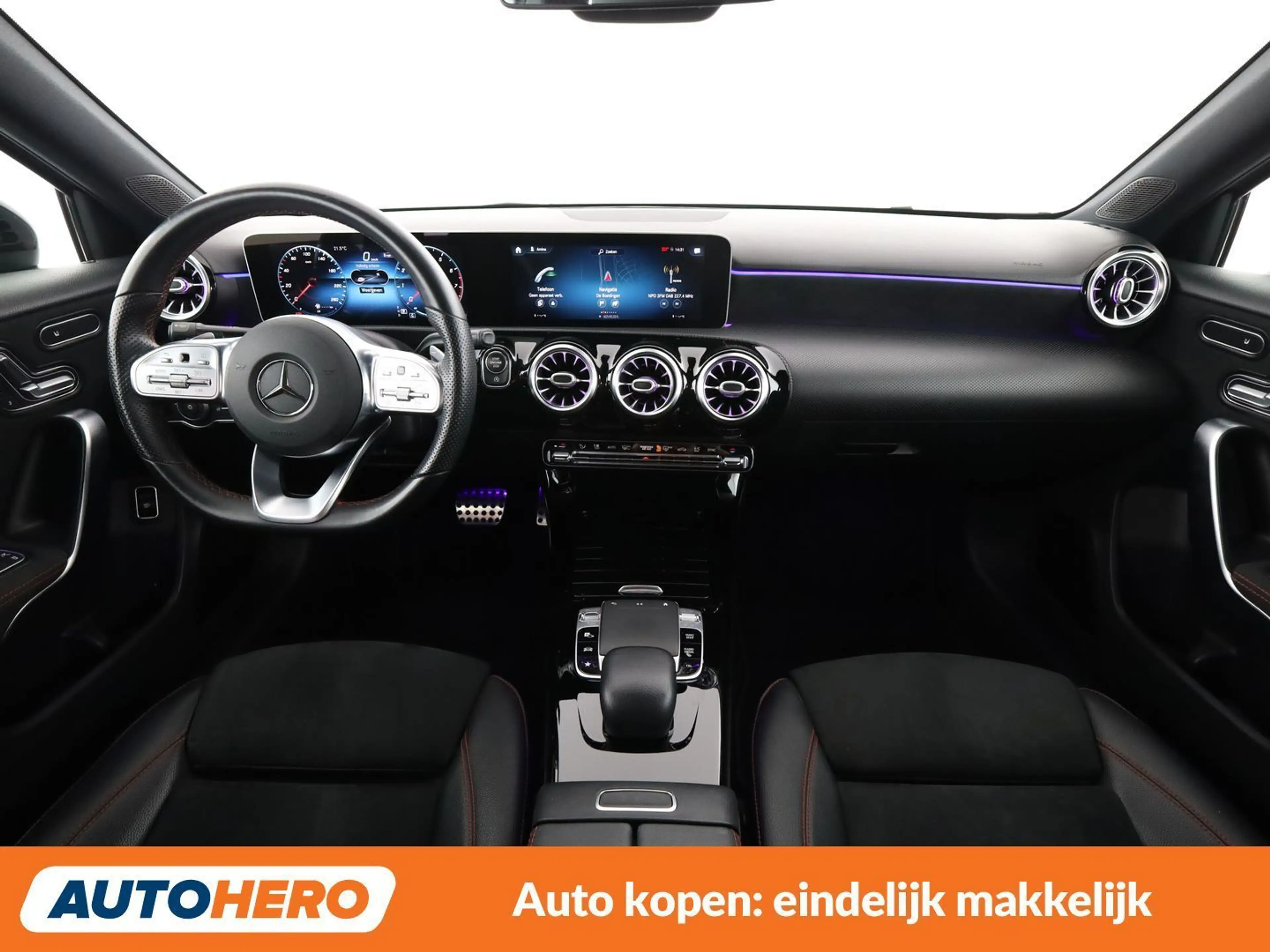 Mercedes-Benz A 220 A 220 AMG Line — photo 12