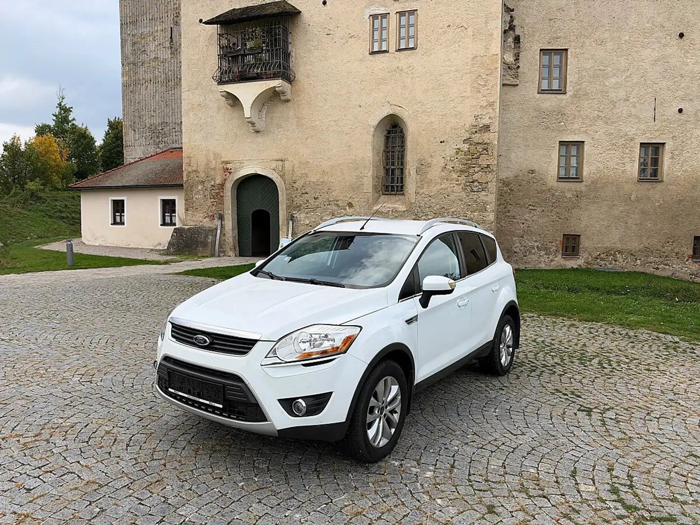 Ford Kuga Titanium 4x4 Weiß - 2