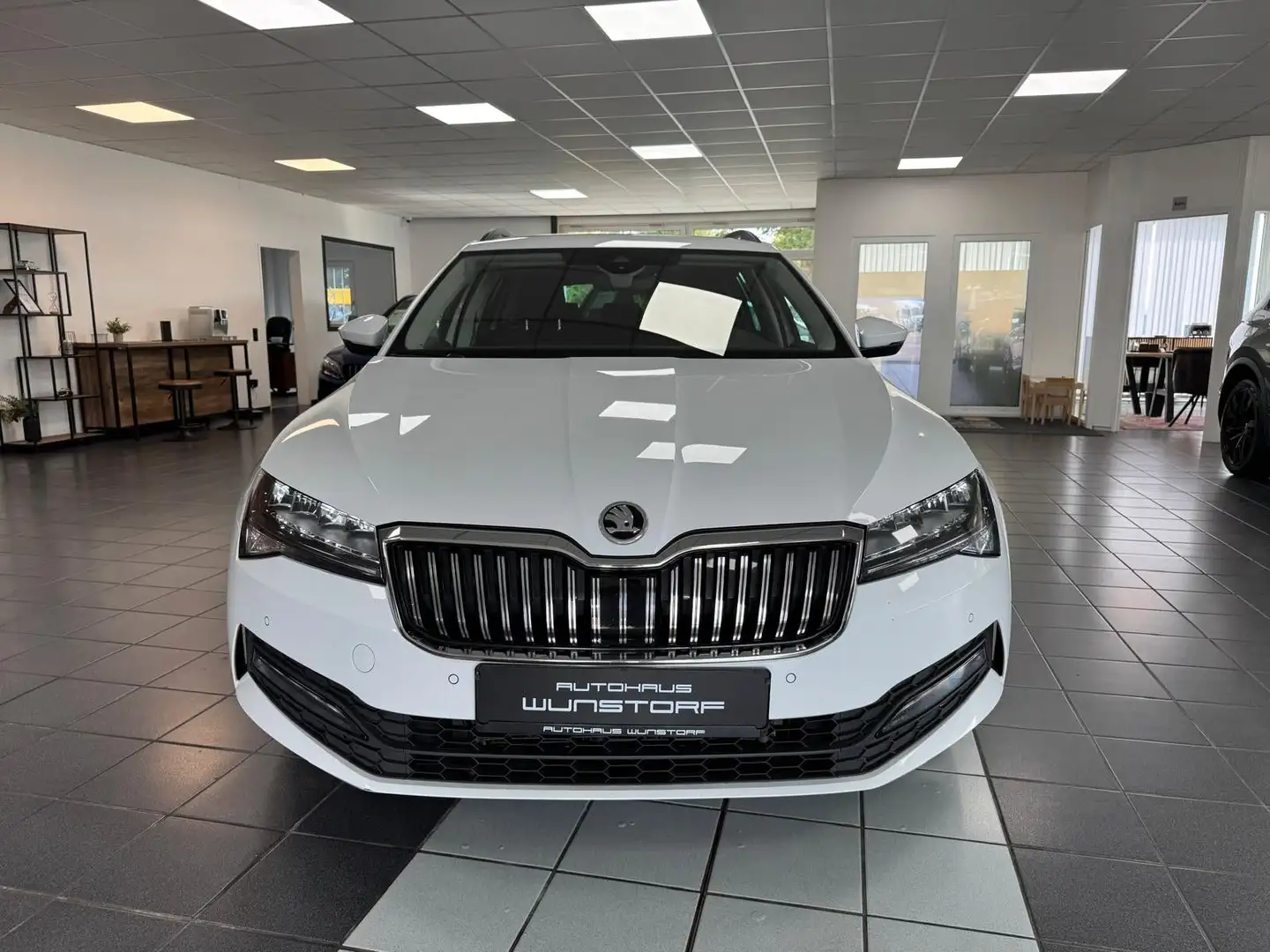 Skoda Superb Combi Ambition 2.0 TDI DSG/PANO/LED/CAM/ Blanc - 2