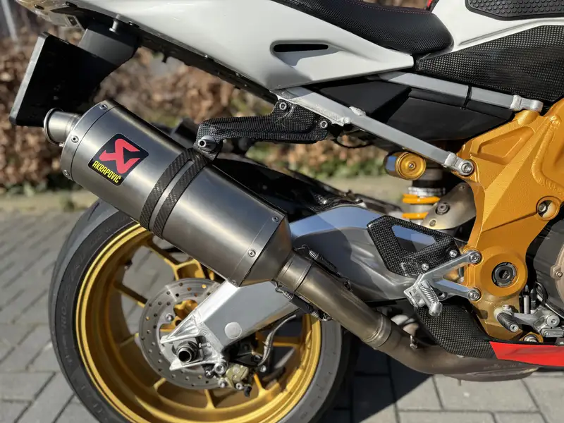 Aprilia Tuono - foto 5