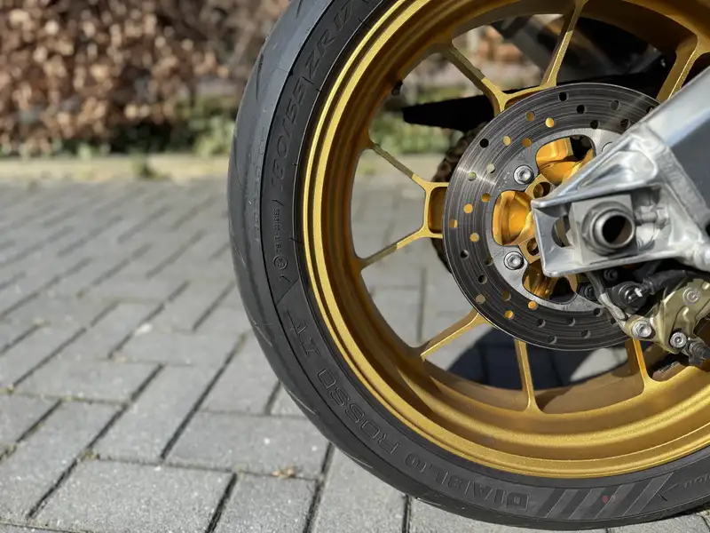 Aprilia Tuono - foto 7