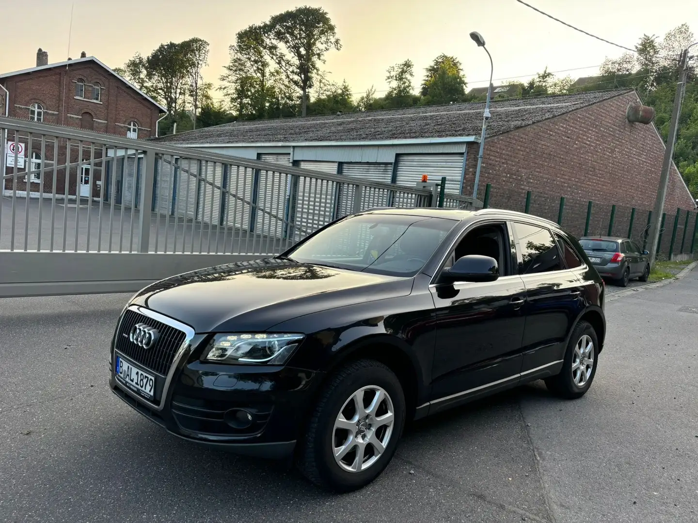 Audi Q5 2.0 TDI (125 kW) Quattro S Tronic Černá - 1