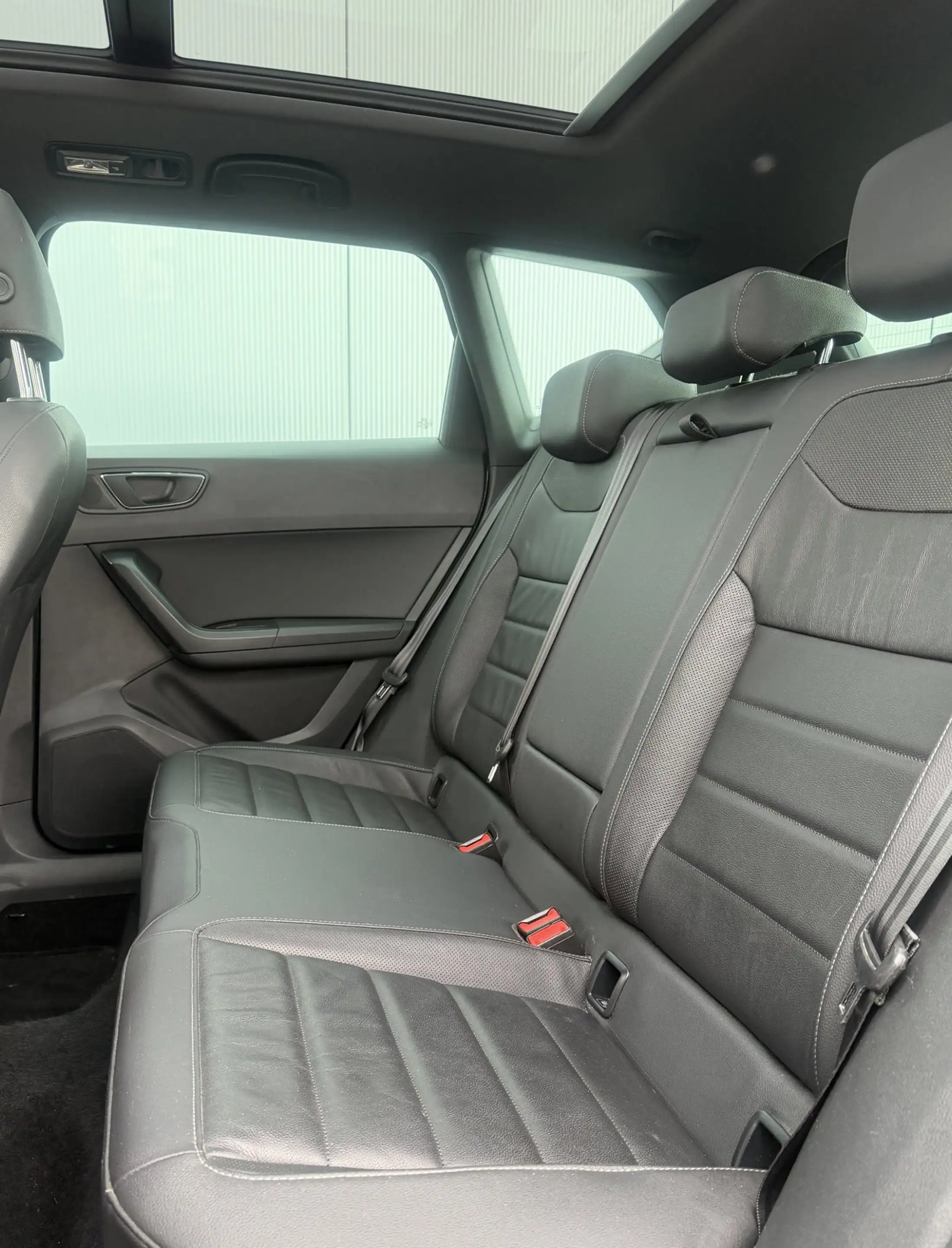 SEAT Ateca 1.5 TSI 150PK Automaat | Leder | Pano | 360 | — photo 25