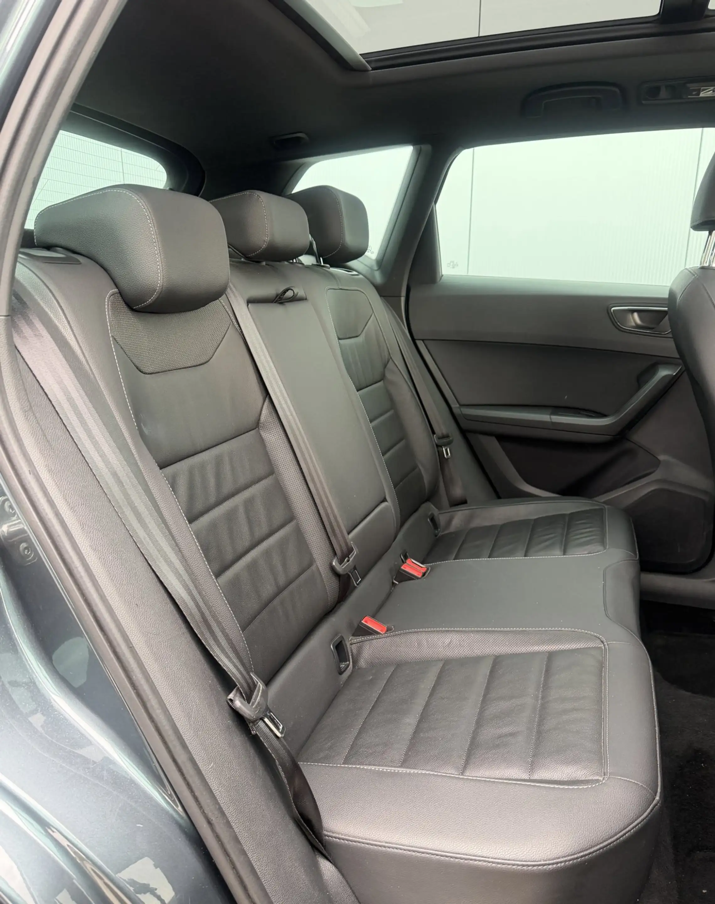 SEAT Ateca 1.5 TSI 150PK Automaat | Leder | Pano | 360 | — photo 26