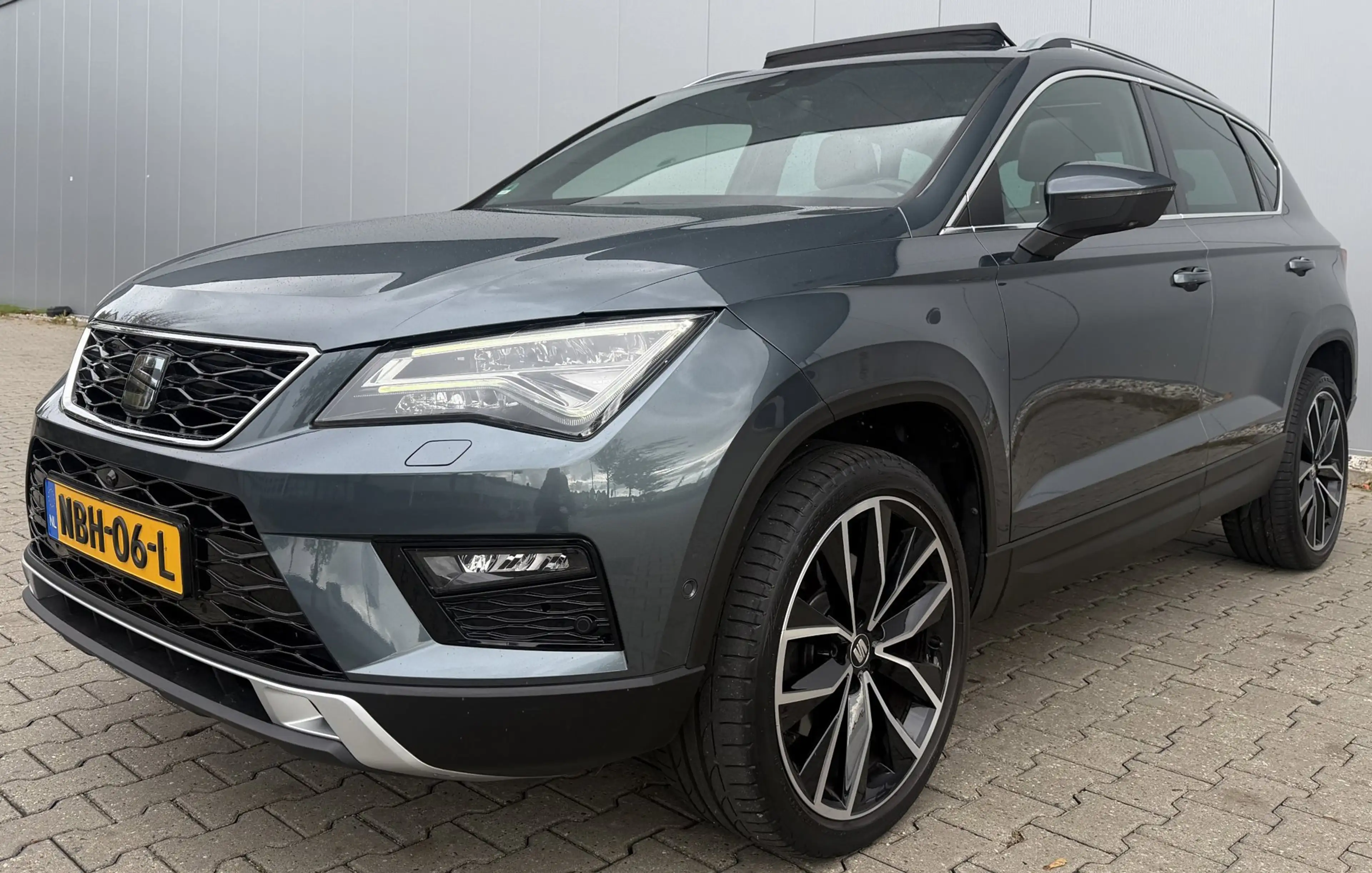 SEAT Ateca 1.5 TSI 150PK Automaat | Leder | Pano | 360 | — photo 28