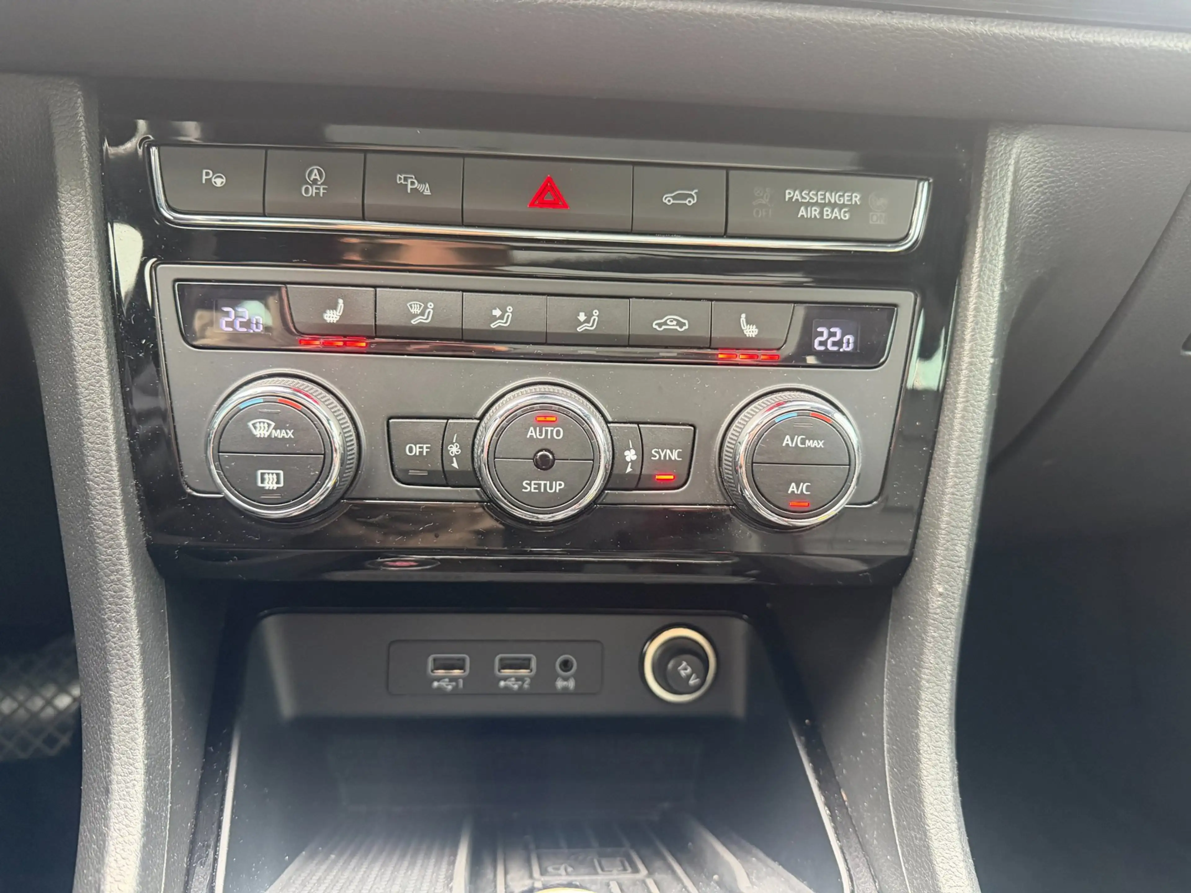 SEAT Ateca 1.5 TSI 150PK Automaat | Leder | Pano | 360 | — photo 23