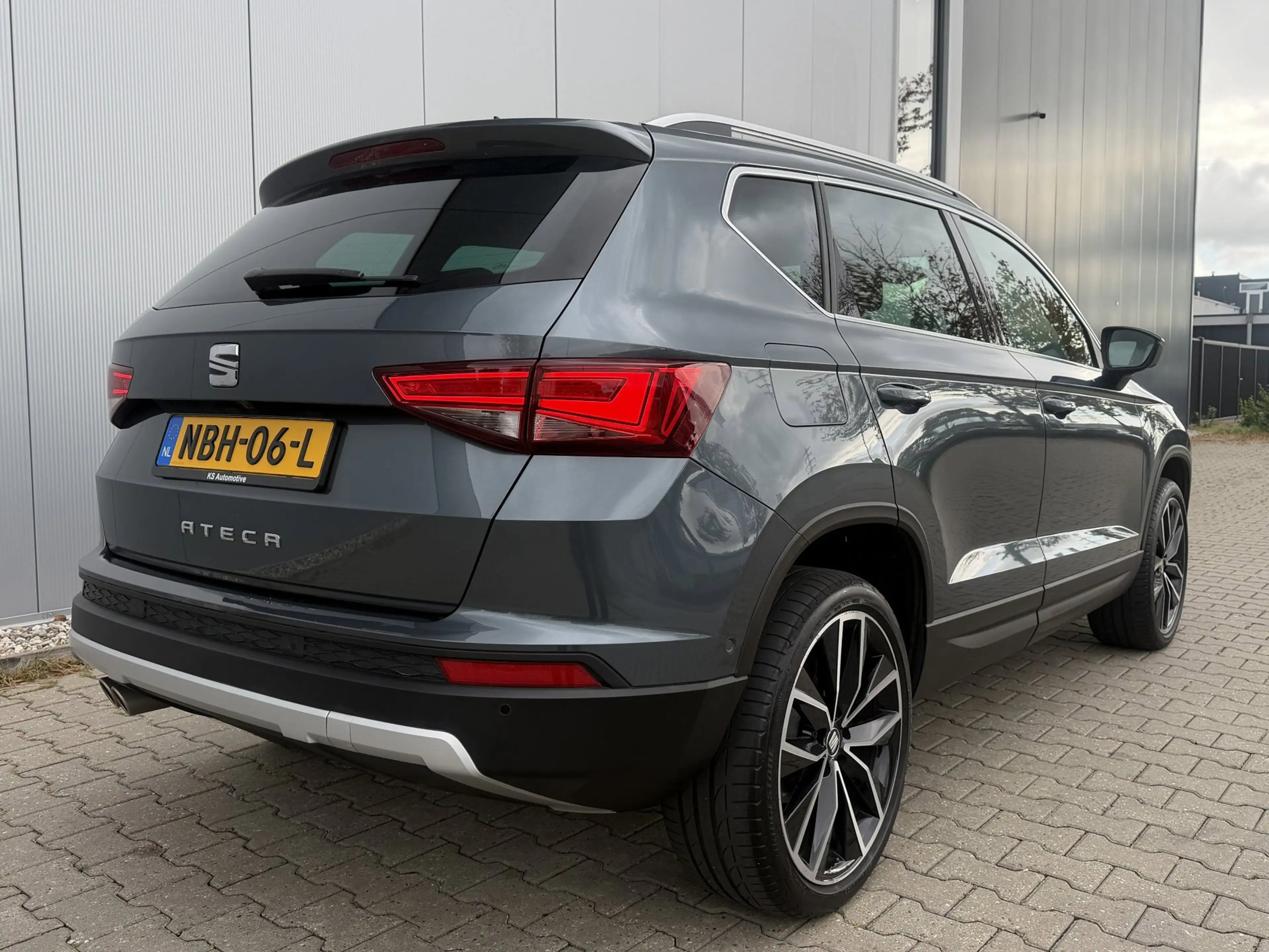 SEAT Ateca 1.5 TSI 150PK Automaat | Leder | Pano | 360 | — photo 8