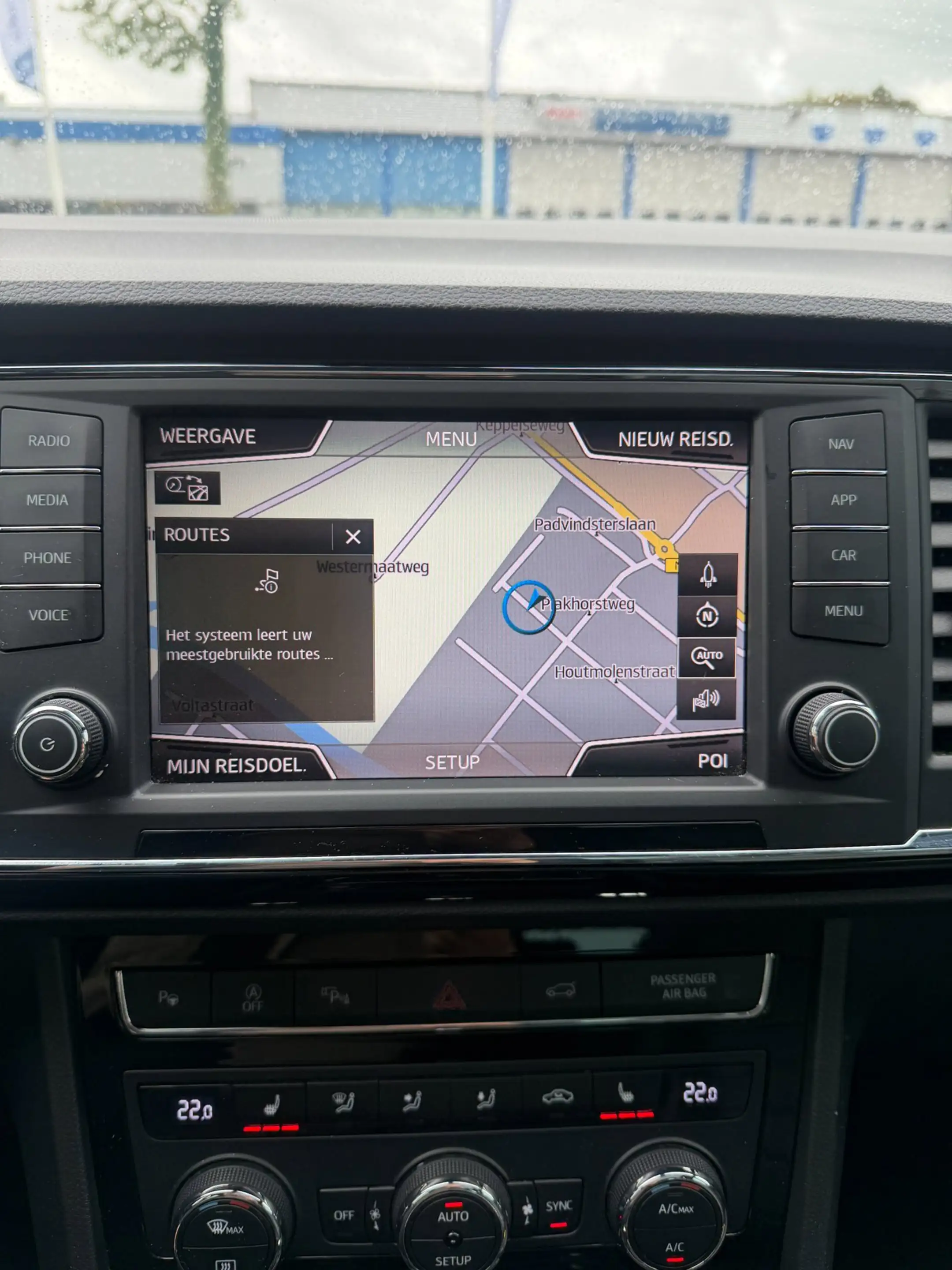 SEAT Ateca 1.5 TSI 150PK Automaat | Leder | Pano | 360 | — photo 20