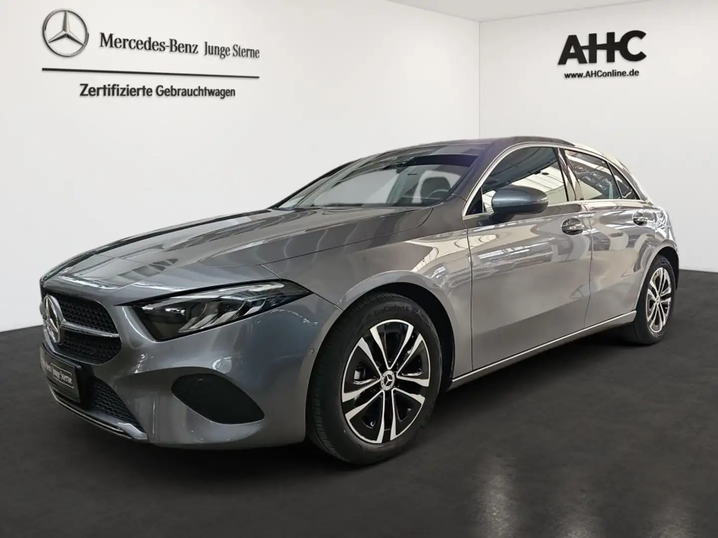 Mercedes-Benz A 180 Progressive Navi KAM SpurH LED SHZ RDK Grau - 1