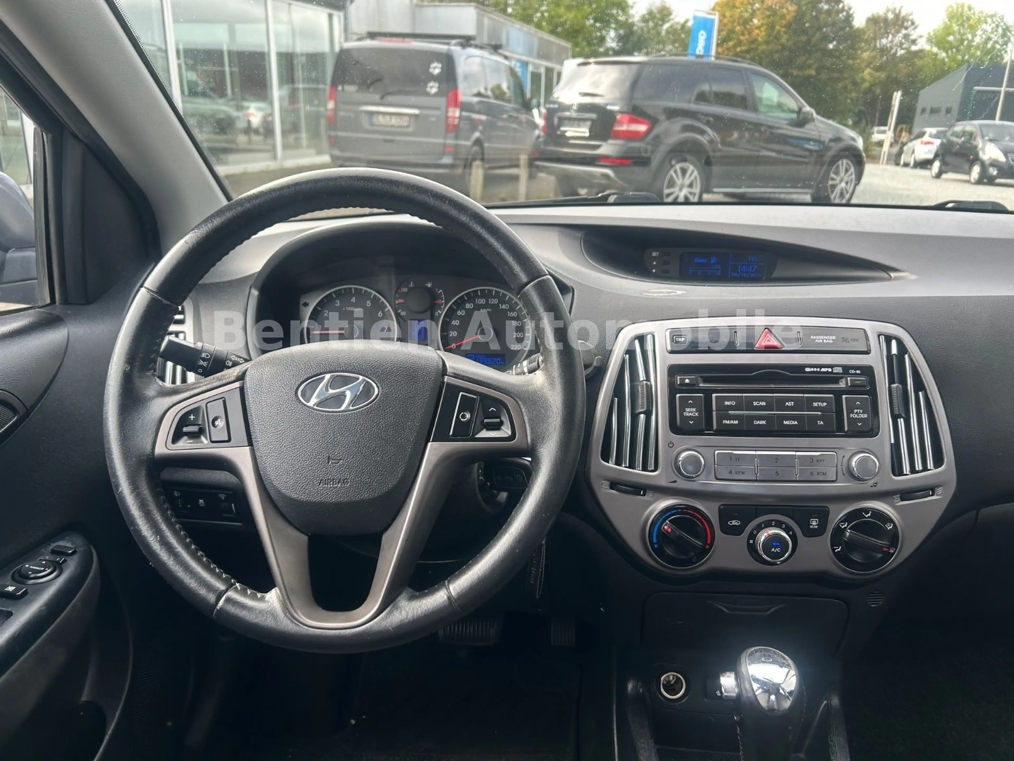 Hyundai i20 Style,Klima,SHZ,PDC,Ganzjahresreifen — photo 12