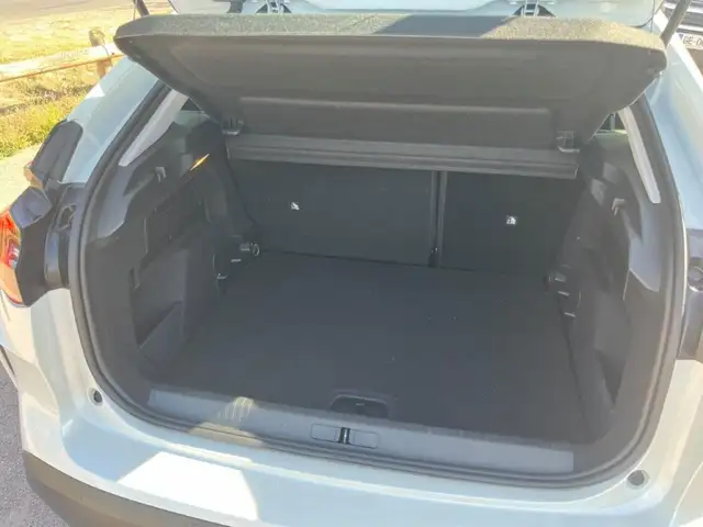 Citroen C4 view 9