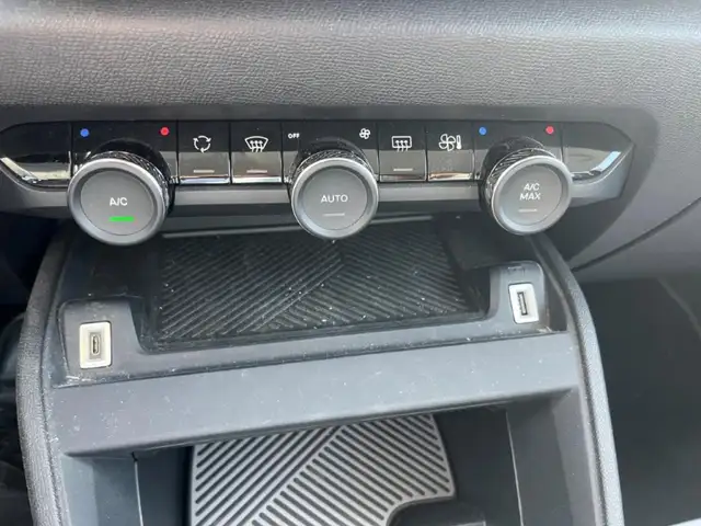 Citroen C4 view 10