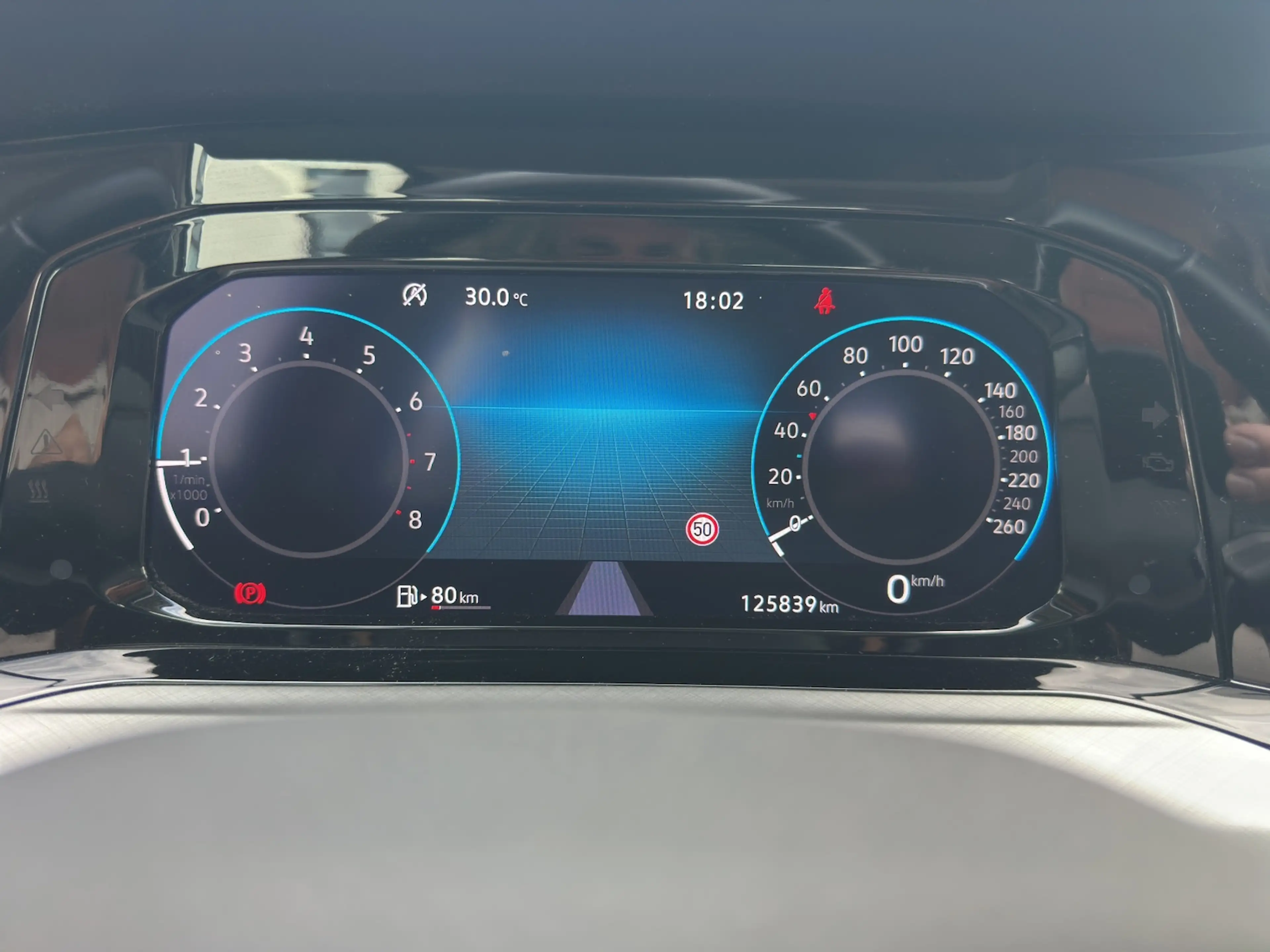 Volkswagen Golf 1.5 TSI Lim. Life LED Matrix Pano APP — photo 15