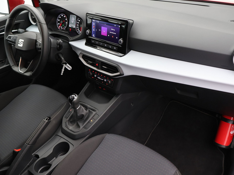 SEAT Ibiza New Ibiza Style 1.0TGI 90PK *PDC*CRUISE CONTROL*APP-CONNECT*BLTH*DAB RADIO*...* — photo 3