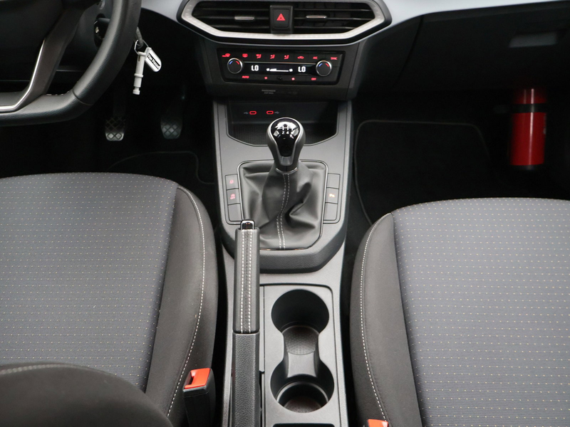 SEAT Ibiza New Ibiza Style 1.0TGI 90PK *PDC*CRUISE CONTROL*APP-CONNECT*BLTH*DAB RADIO*...* — photo 14