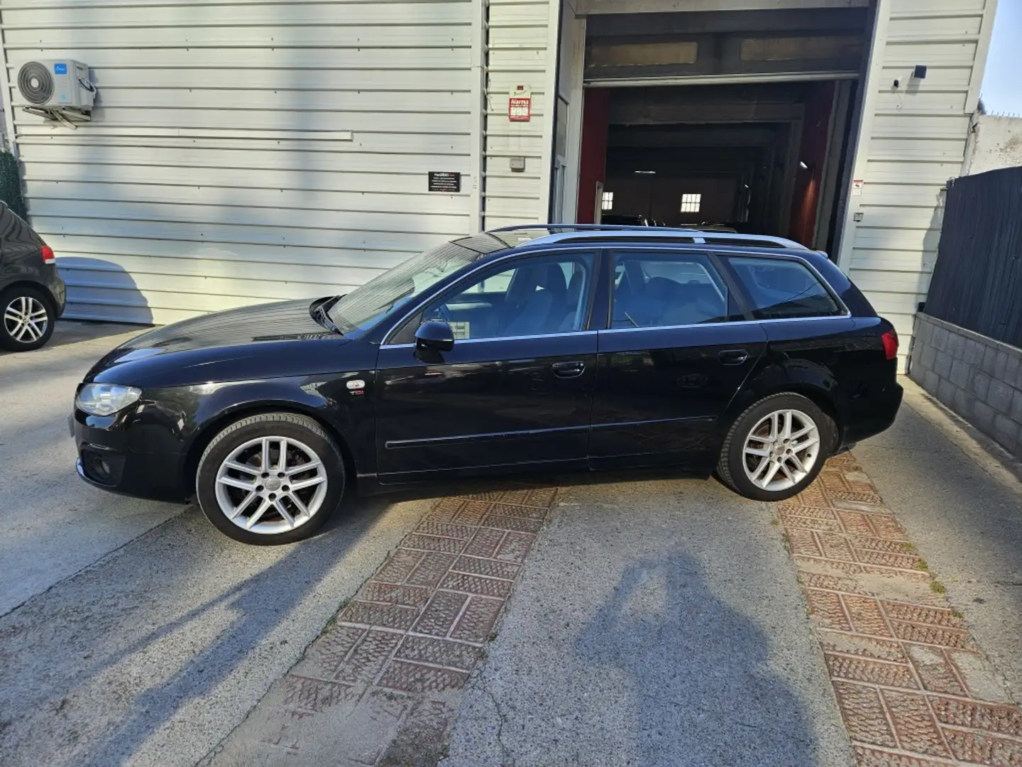 SEAT Exeo ST 2.0TDI CR Style 143 Noir - 2
