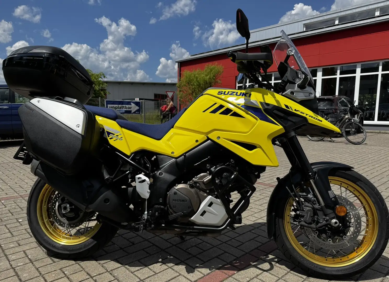 Suzuki V-Strom 1050 XT Amarillo - 2