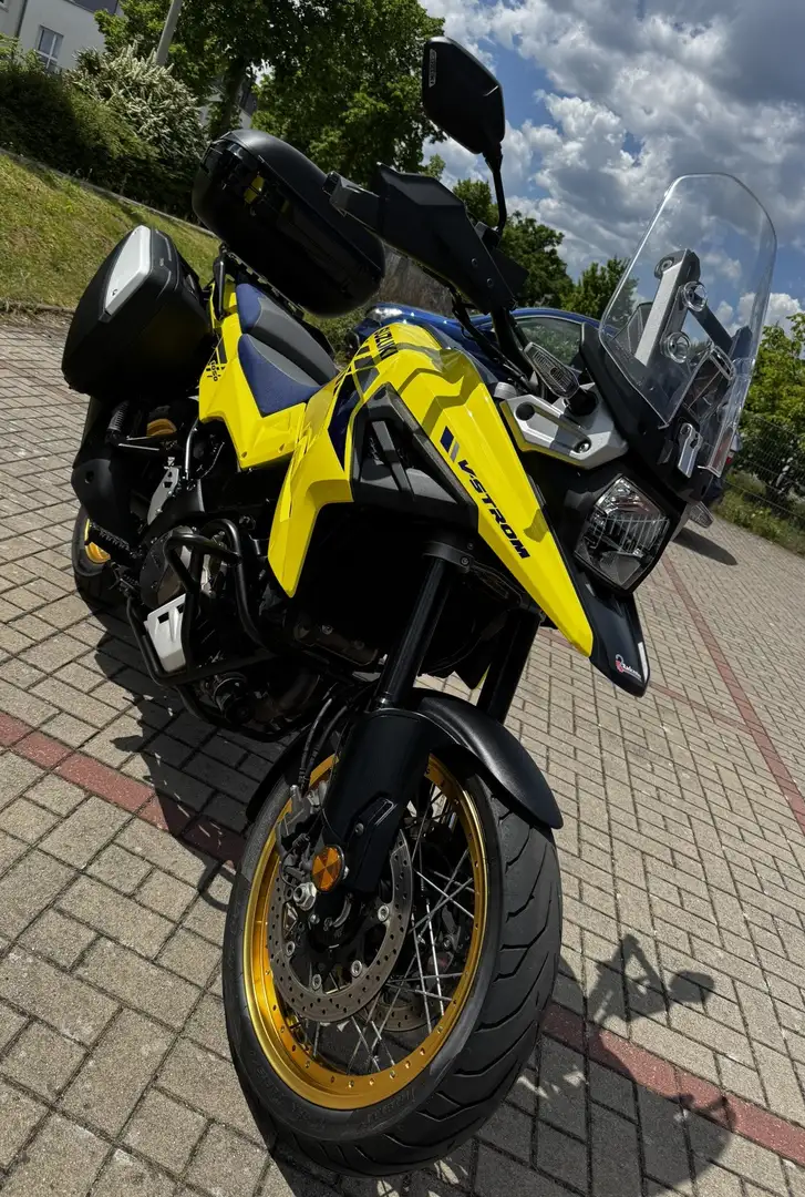 Suzuki V-Strom 1050 XT Amarillo - 1